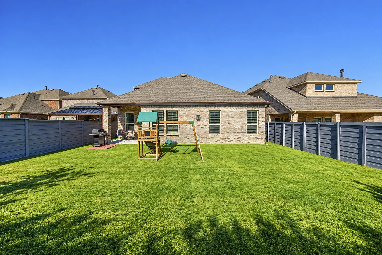Single Family Residence For Sale in Denton County , 7324 Snapdragon Court, Little Elm, Texas 76227, 4 Bedroom, 3 Bathroom, 2 Garage spaces, 2,523 Sqft, built in 2022, mls#21407534, Real Estate Agent in Little Elm, Homes For Sale in Denton county, Homes For Sale in Little Elm, Realtor in Little Elm Texas, Real Estate Brokerage Independent Realty Texas, Luminita Cordes Realtor