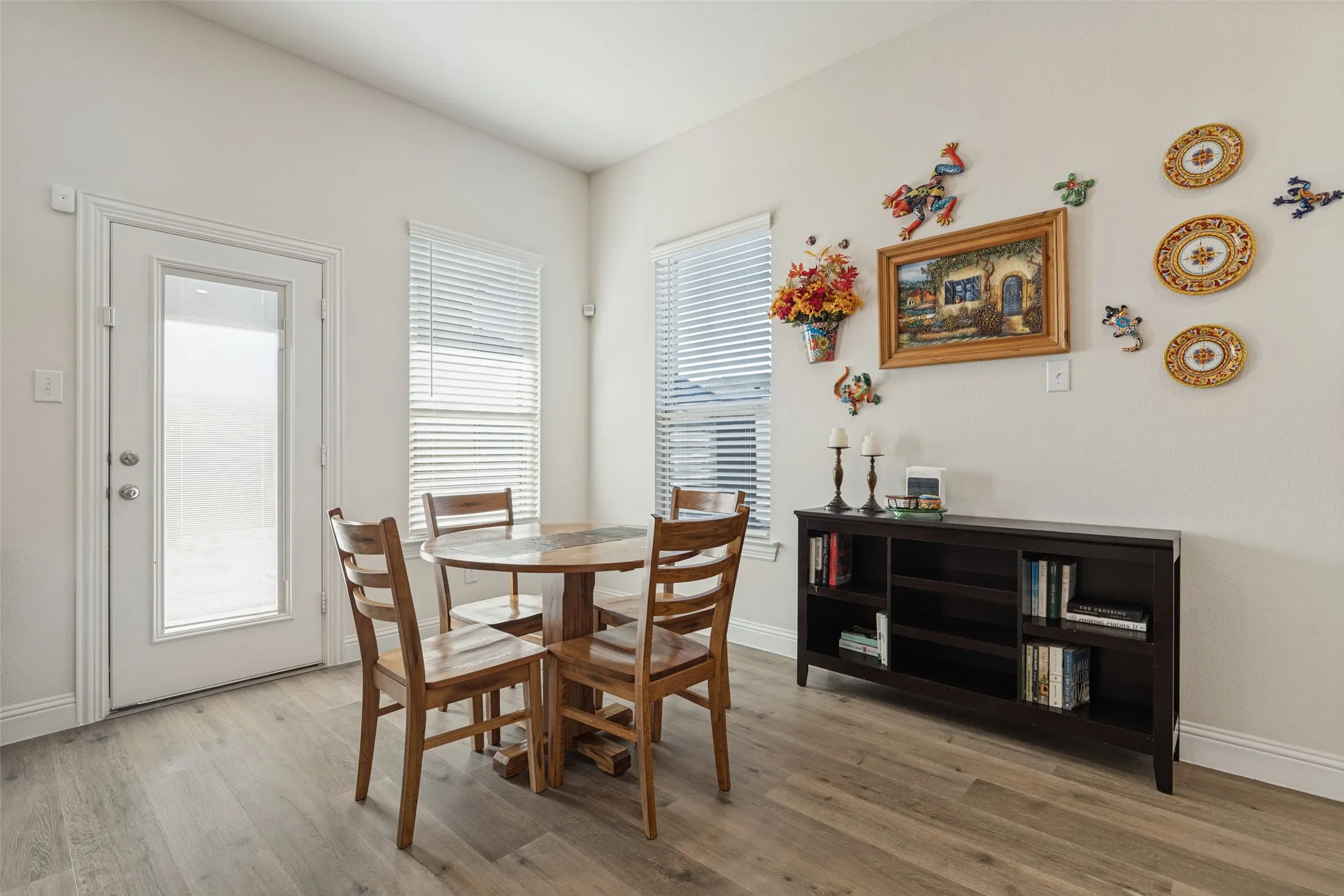 Single Family Residence For Sale in Denton County , 7324 Snapdragon Court, Little Elm, Texas 76227, 4 Bedroom, 3 Bathroom, 2 Garage spaces, 2,523 Sqft, built in 2022, mls#21407534, Real Estate Agent in Little Elm, Homes For Sale in Denton county, Homes For Sale in Little Elm, Realtor in Little Elm Texas, Real Estate Brokerage Independent Realty Texas, Luminita Cordes Realtor