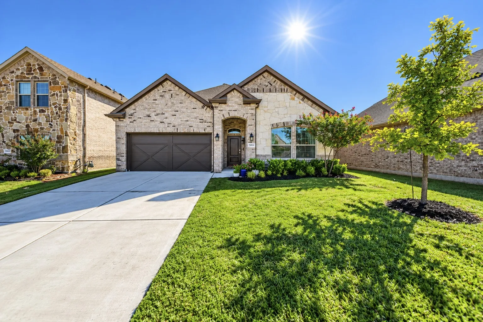 Single Family Residence For Sale in Denton County , 7324 Snapdragon Court, Little Elm, Texas 76227, 4 Bedroom, 3 Bathroom, 2 Garage spaces, 2,523 Sqft, built in 2022, mls#21407534, Real Estate Agent in Little Elm, Homes For Sale in Denton county, Homes For Sale in Little Elm, Realtor in Little Elm Texas, Real Estate Brokerage Independent Realty Texas, Luminita Cordes Realtor