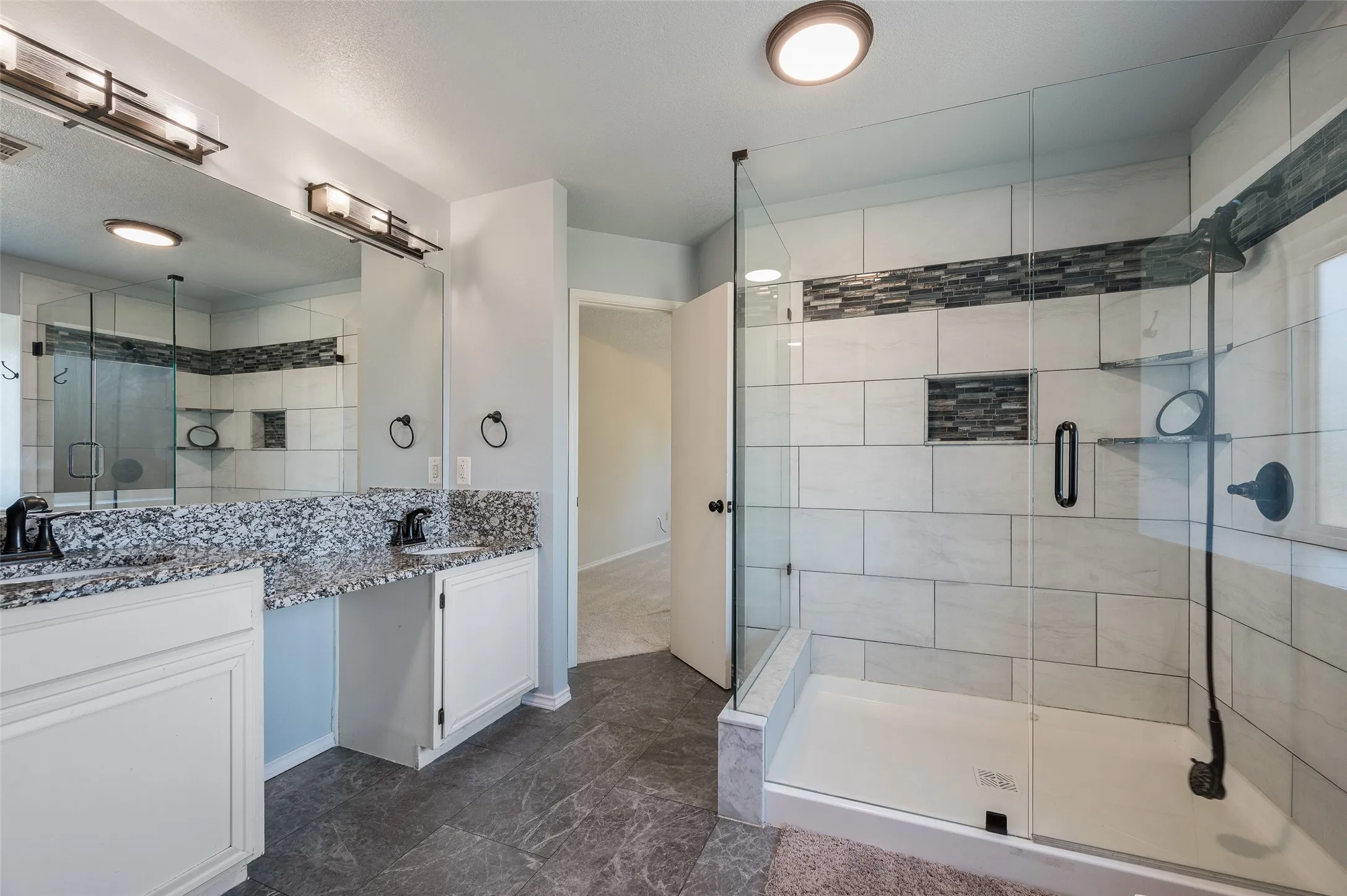 Single Family Residence For Sale in Denton County , 3510 Meadowview Drive, Corinth, Texas 76210, 4 Bedroom, 3 Bathroom, 2 Garage spaces, 4,007 Sqft, built in 1995, mls#21402213, Real Estate Agent in Corinth, Homes For Sale in Denton county, Homes For Sale in Corinth, Realtor in Corinth Texas, Real Estate Brokerage Independent Realty Texas, Luminita Cordes Realtor