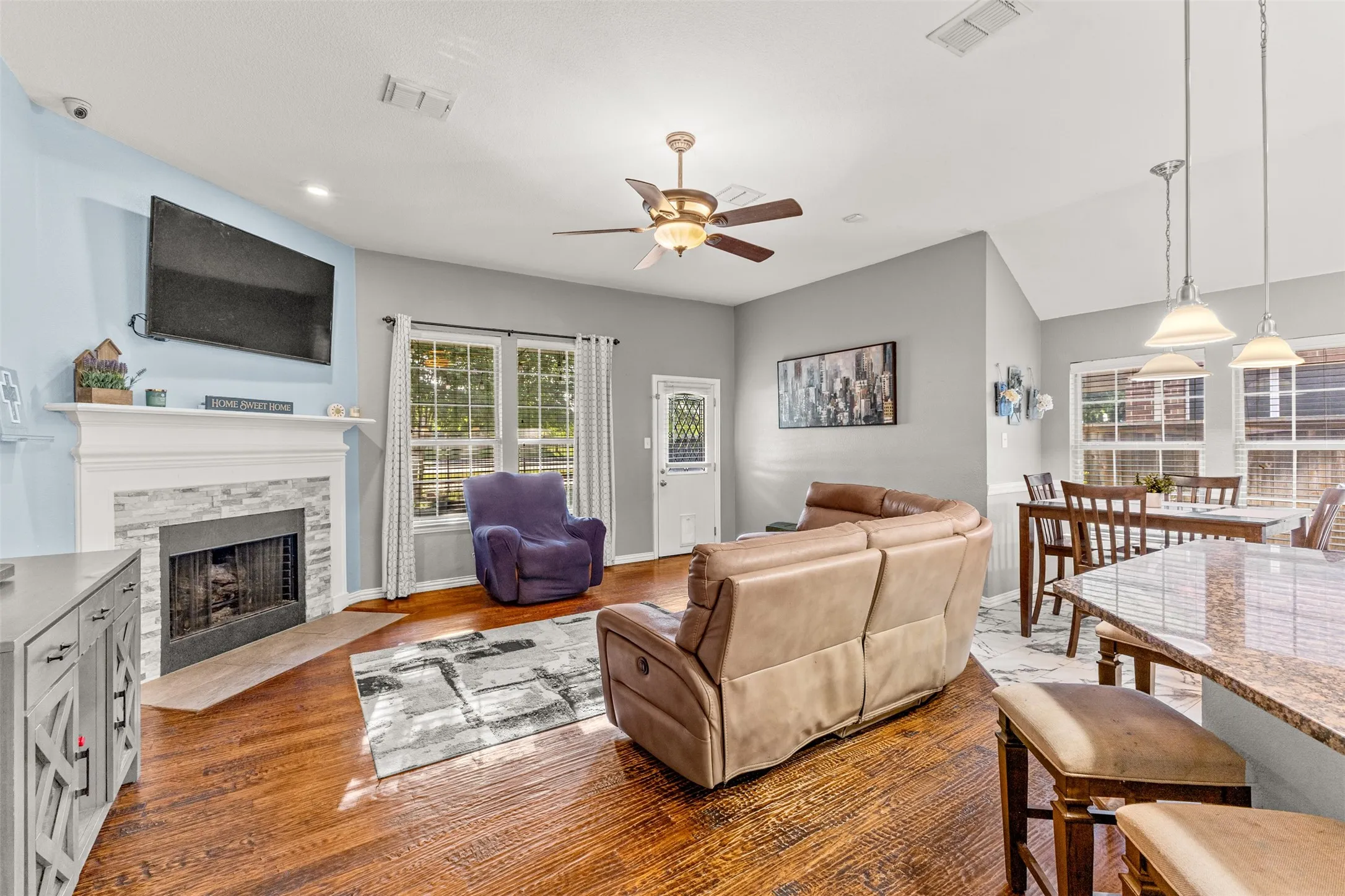 Single Family Residence For Sale in Rockwall County , 321 Deaton Drive, Fate, Texas 75087, 3 Bedroom, 2 Bathroom, 2 Garage spaces, 1,869 Sqft, built in 2007, mls#21407431, Real Estate Agent in Fate, Homes For Sale in Rockwall county, Homes For Sale in Fate, Realtor in Fate Texas, Real Estate Brokerage Independent Realty Texas, Luminita Cordes Realtor