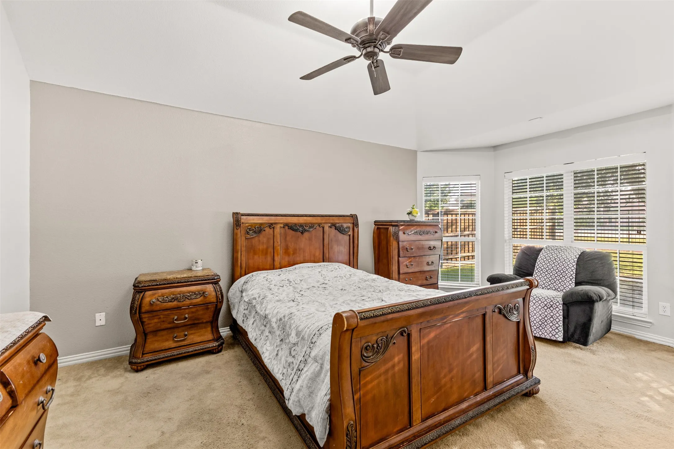 Single Family Residence For Sale in Rockwall County , 321 Deaton Drive, Fate, Texas 75087, 3 Bedroom, 2 Bathroom, 2 Garage spaces, 1,869 Sqft, built in 2007, mls#21407431, Real Estate Agent in Fate, Homes For Sale in Rockwall county, Homes For Sale in Fate, Realtor in Fate Texas, Real Estate Brokerage Independent Realty Texas, Luminita Cordes Realtor