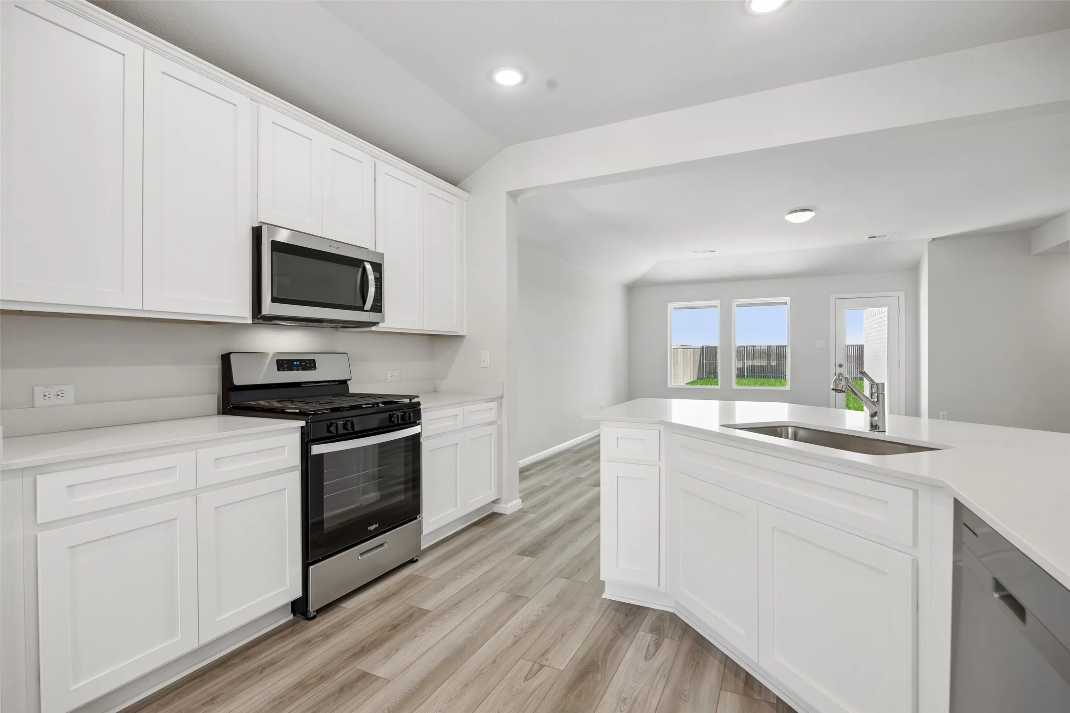 Single Family Residence For Sale in Kaufman County , 426 Lana Drive, Seagoville, Texas 75159, 3 Bedroom, 2 Bathroom, 2 Garage spaces, 1,606 Sqft, built in 2025, mls#21408375, Real Estate Agent in Seagoville, Homes For Sale in Kaufman county, Homes For Sale in Seagoville, Realtor in Seagoville Texas, Real Estate Brokerage Independent Realty Texas, Luminita Cordes Realtor