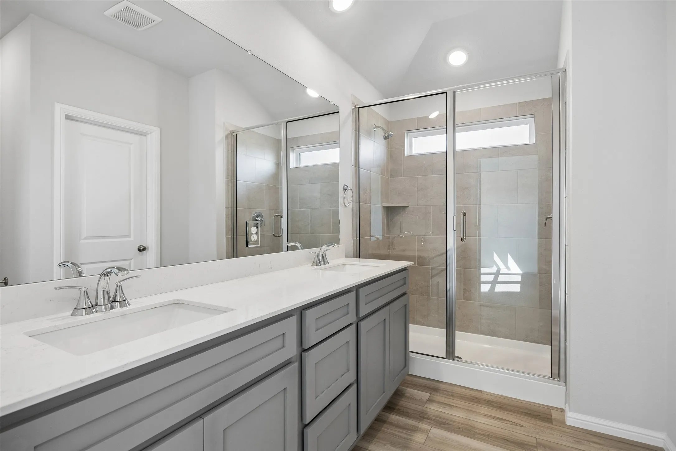 Single Family Residence For Sale in Kaufman County , 426 Lana Drive, Seagoville, Texas 75159, 3 Bedroom, 2 Bathroom, 2 Garage spaces, 1,606 Sqft, built in 2025, mls#21408375, Real Estate Agent in Seagoville, Homes For Sale in Kaufman county, Homes For Sale in Seagoville, Realtor in Seagoville Texas, Real Estate Brokerage Independent Realty Texas, Luminita Cordes Realtor