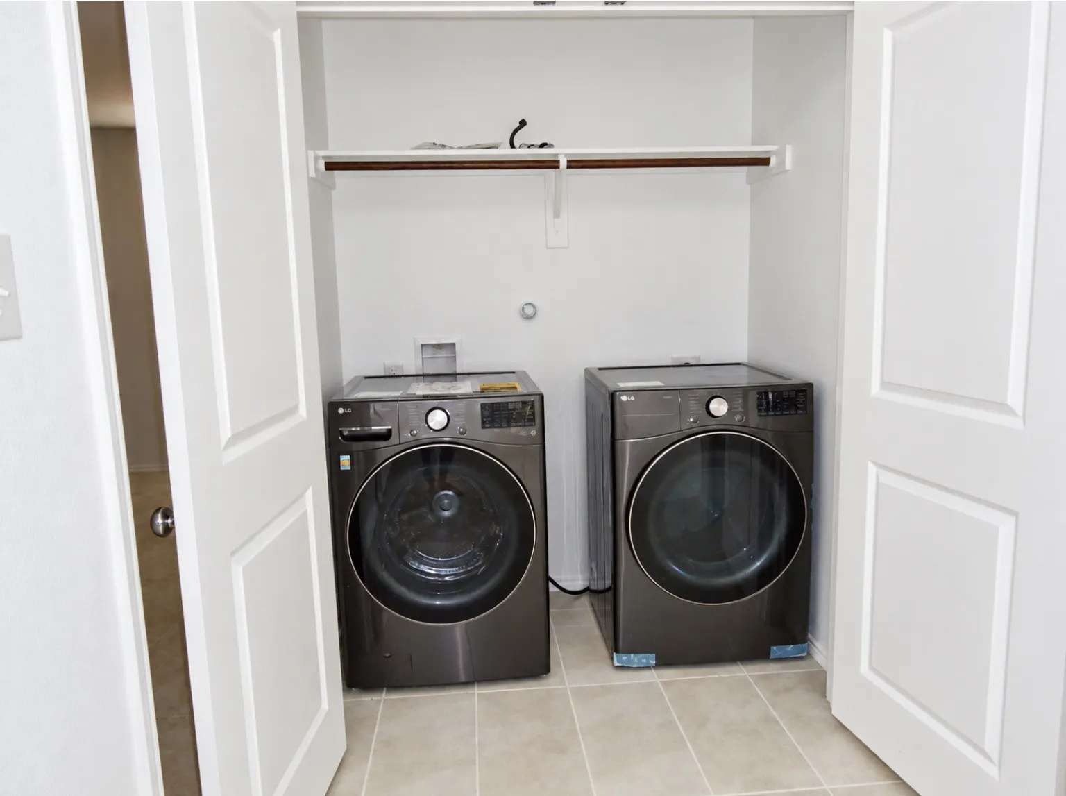 Single Family Residence For Rent in Denton County , 3609 Harper Street, Little Elm, Texas 75068, 3 Bedroom, 2 Bathroom, 2 Garage spaces, 1,320 Sqft, built in 2023, mls#21408172, Real Estate Agent in Little Elm, Homes For Rent in Denton county, Homes For Rent in Little Elm, Realtor in Little Elm Texas, Real Estate Brokerage Independent Realty Texas, Luminita Cordes Realtor