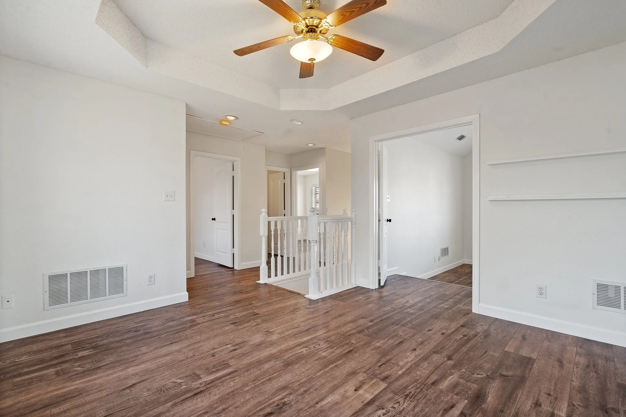 Single Family Residence For Rent in Denton County , 2005 Terracotta Court, Lewisville, Texas 75067, 3 Bedroom, 3 Bathroom, 2 Garage spaces, 1,676 Sqft, built in 1991, mls#21408324, Real Estate Agent in Lewisville, Homes For Rent in Denton county, Homes For Rent in Lewisville, Realtor in Lewisville Texas, Real Estate Brokerage Independent Realty Texas, Luminita Cordes Realtor
