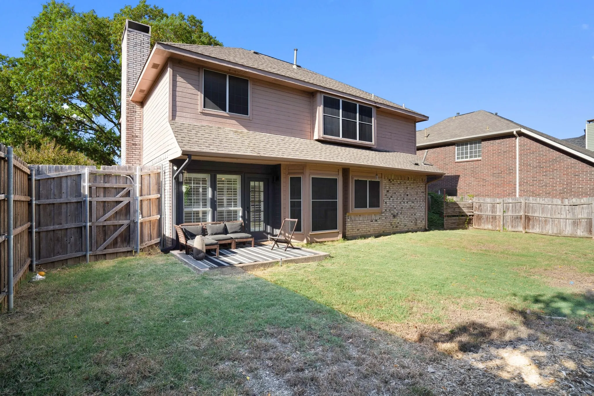 Single Family Residence For Rent in Denton County , 2005 Terracotta Court, Lewisville, Texas 75067, 3 Bedroom, 3 Bathroom, 2 Garage spaces, 1,676 Sqft, built in 1991, mls#21408324, Real Estate Agent in Lewisville, Homes For Rent in Denton county, Homes For Rent in Lewisville, Realtor in Lewisville Texas, Real Estate Brokerage Independent Realty Texas, Luminita Cordes Realtor