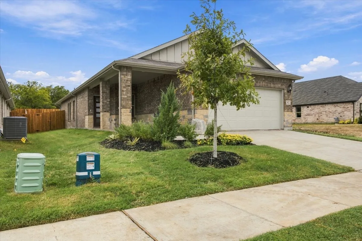 Single Family Residence For Rent in Grayson County , 202 Winchester Lane, Sherman, Texas 75092, 4 Bedroom, 2 Bathroom, 2 Garage spaces, 1,605 Sqft, built in 2026, mls#21408276, Real Estate Agent in Sherman, Homes For Rent in Grayson county, Homes For Rent in Sherman, Realtor in Sherman Texas, Real Estate Brokerage Independent Realty Texas, Luminita Cordes Realtor