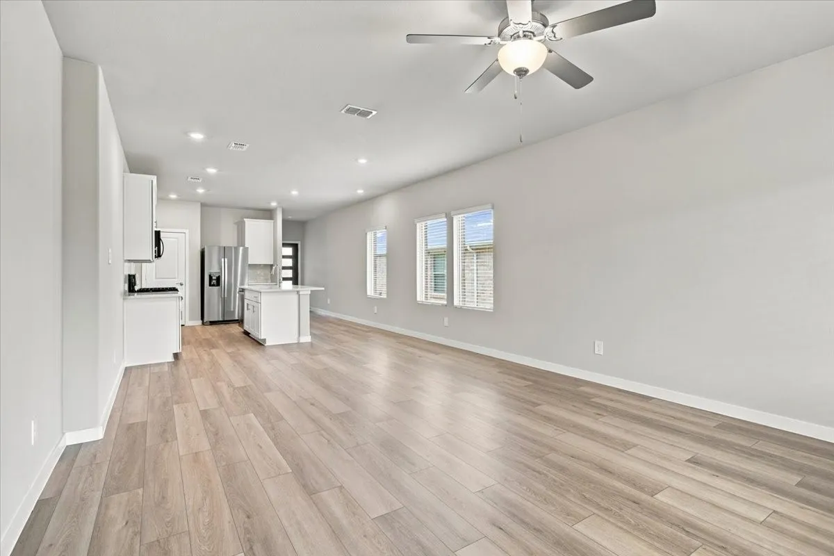 Single Family Residence For Rent in Grayson County , 202 Winchester Lane, Sherman, Texas 75092, 4 Bedroom, 2 Bathroom, 2 Garage spaces, 1,605 Sqft, built in 2026, mls#21408276, Real Estate Agent in Sherman, Homes For Rent in Grayson county, Homes For Rent in Sherman, Realtor in Sherman Texas, Real Estate Brokerage Independent Realty Texas, Luminita Cordes Realtor