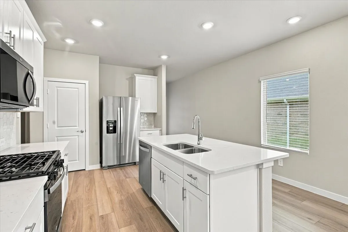 Single Family Residence For Rent in Grayson County , 202 Winchester Lane, Sherman, Texas 75092, 4 Bedroom, 2 Bathroom, 2 Garage spaces, 1,605 Sqft, built in 2026, mls#21408276, Real Estate Agent in Sherman, Homes For Rent in Grayson county, Homes For Rent in Sherman, Realtor in Sherman Texas, Real Estate Brokerage Independent Realty Texas, Luminita Cordes Realtor