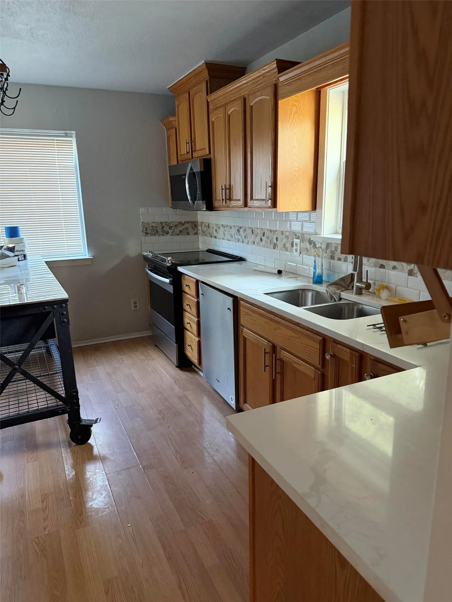 Single Family Residence For Sale in Tarrant County , 3626 Lake Pontchartrain Drive, Arlington, Texas 76016, 4 Bedroom, 3 Bathroom, Garage spaces, 3,032 Sqft, built in 1976, mls#21408379, Real Estate Agent in Arlington, Homes For Sale in Tarrant county, Homes For Sale in Arlington, Realtor in Arlington Texas, Real Estate Brokerage Independent Realty Texas, Luminita Cordes Realtor