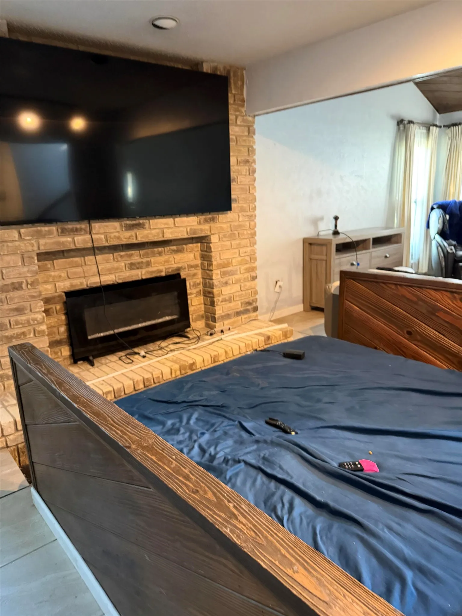 Single Family Residence For Sale in Tarrant County , 3626 Lake Pontchartrain Drive, Arlington, Texas 76016, 4 Bedroom, 3 Bathroom, Garage spaces, 3,032 Sqft, built in 1976, mls#21408379, Real Estate Agent in Arlington, Homes For Sale in Tarrant county, Homes For Sale in Arlington, Realtor in Arlington Texas, Real Estate Brokerage Independent Realty Texas, Luminita Cordes Realtor