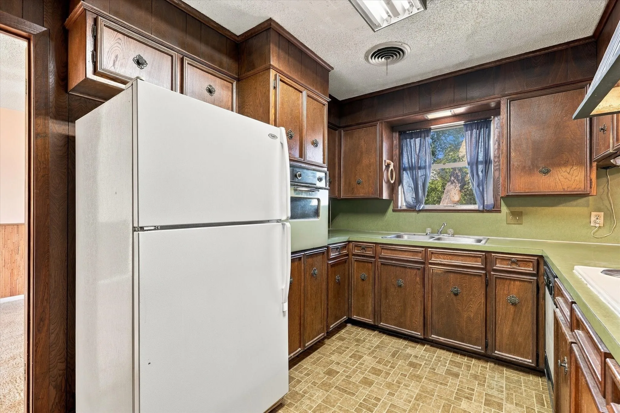 Single Family Residence For Sale in Mc Lennan County , 1140 Sierra Drive, Woodway, Texas 76712, 3 Bedroom, 3 Bathroom, Garage spaces, 3,267 Sqft, built in 1970, mls#21405757, Real Estate Agent in Woodway, Homes For Sale in Mc Lennan county, Homes For Sale in Woodway, Realtor in Woodway Texas, Real Estate Brokerage Independent Realty Texas, Luminita Cordes Realtor