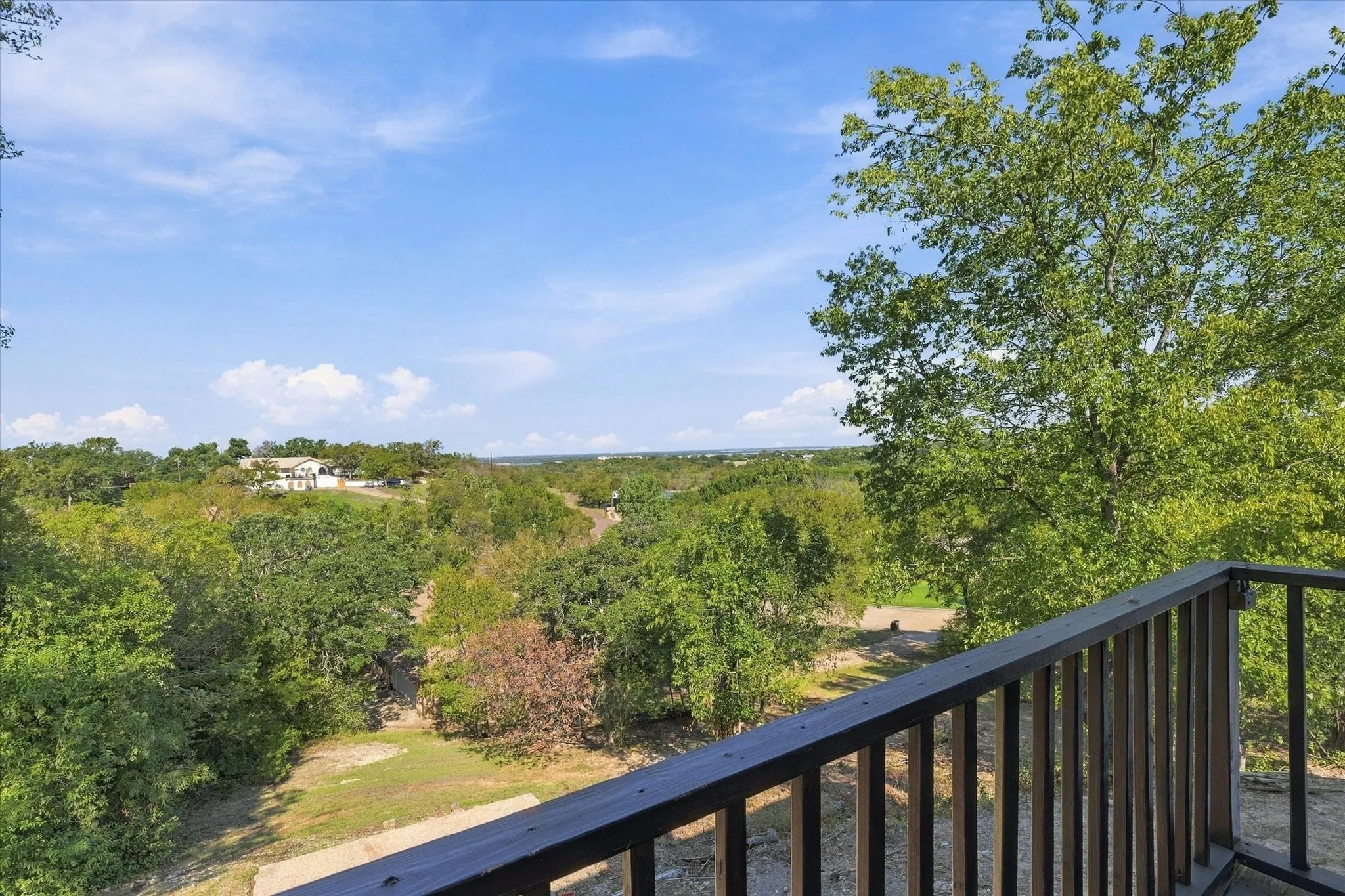 Single Family Residence For Sale in Mc Lennan County , 1140 Sierra Drive, Woodway, Texas 76712, 3 Bedroom, 3 Bathroom, Garage spaces, 3,267 Sqft, built in 1970, mls#21405757, Real Estate Agent in Woodway, Homes For Sale in Mc Lennan county, Homes For Sale in Woodway, Realtor in Woodway Texas, Real Estate Brokerage Independent Realty Texas, Luminita Cordes Realtor