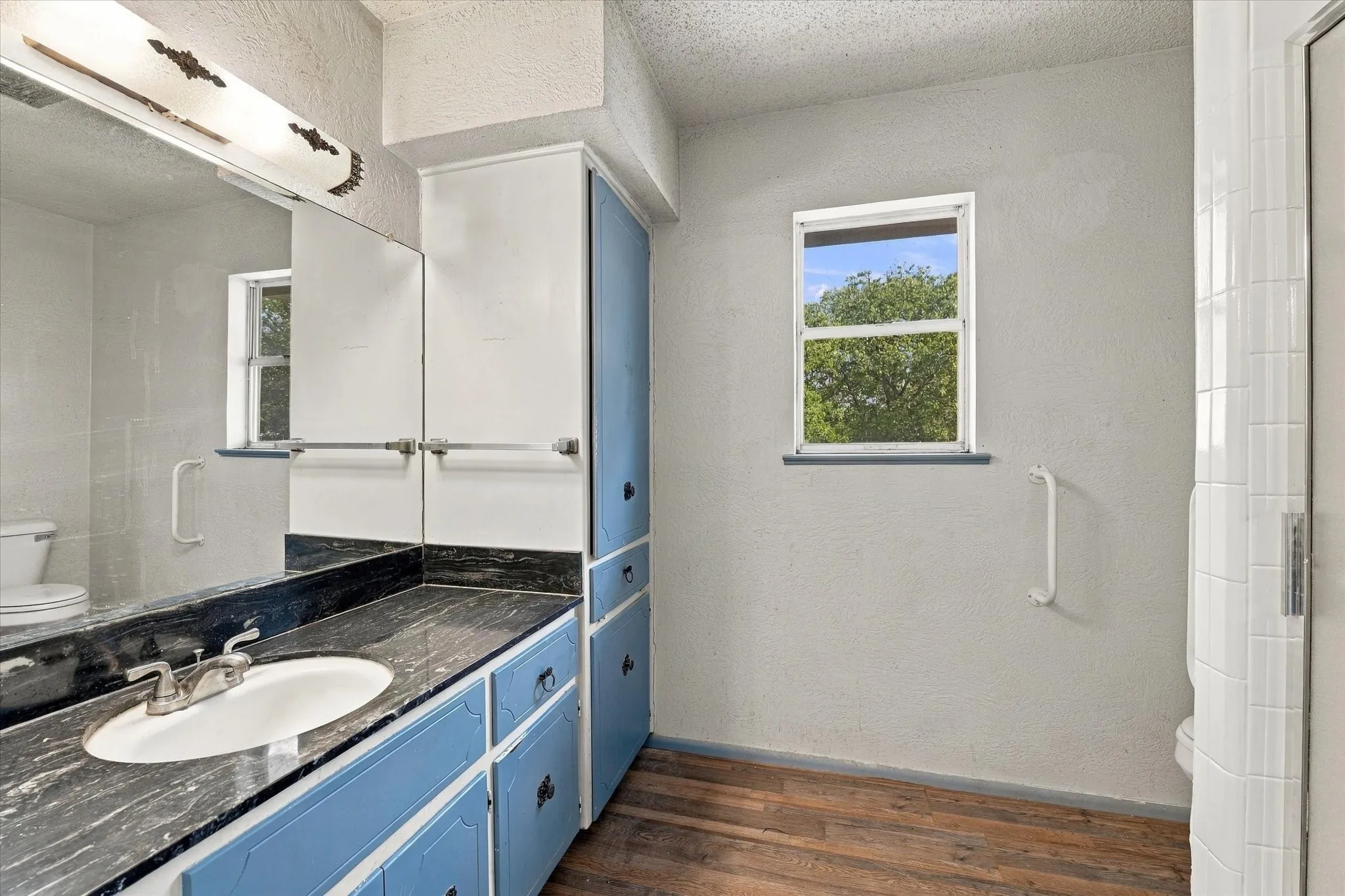 Single Family Residence For Sale in Mc Lennan County , 1140 Sierra Drive, Woodway, Texas 76712, 3 Bedroom, 3 Bathroom, Garage spaces, 3,267 Sqft, built in 1970, mls#21405757, Real Estate Agent in Woodway, Homes For Sale in Mc Lennan county, Homes For Sale in Woodway, Realtor in Woodway Texas, Real Estate Brokerage Independent Realty Texas, Luminita Cordes Realtor