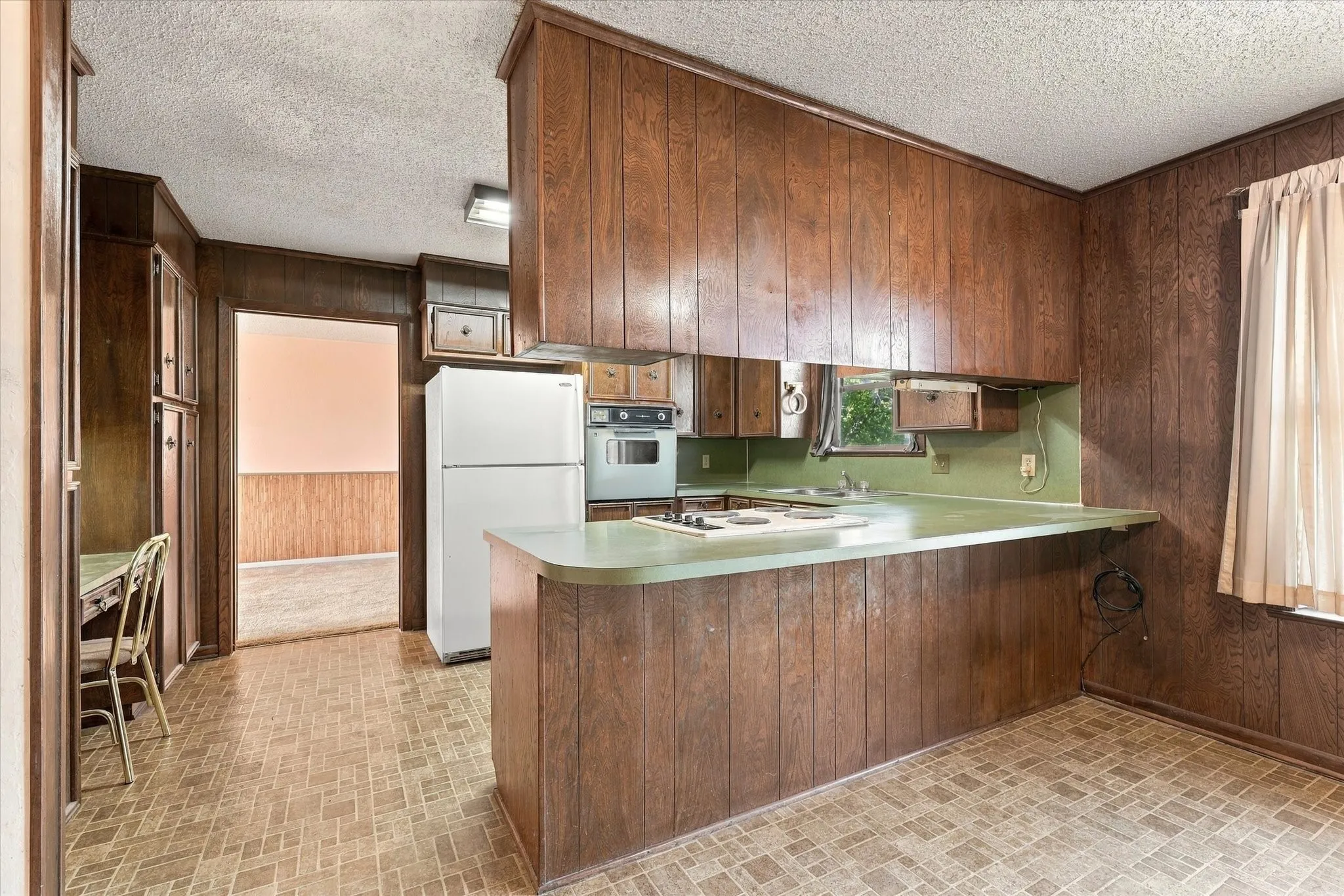 Single Family Residence For Sale in Mc Lennan County , 1140 Sierra Drive, Woodway, Texas 76712, 3 Bedroom, 3 Bathroom, Garage spaces, 3,267 Sqft, built in 1970, mls#21405757, Real Estate Agent in Woodway, Homes For Sale in Mc Lennan county, Homes For Sale in Woodway, Realtor in Woodway Texas, Real Estate Brokerage Independent Realty Texas, Luminita Cordes Realtor