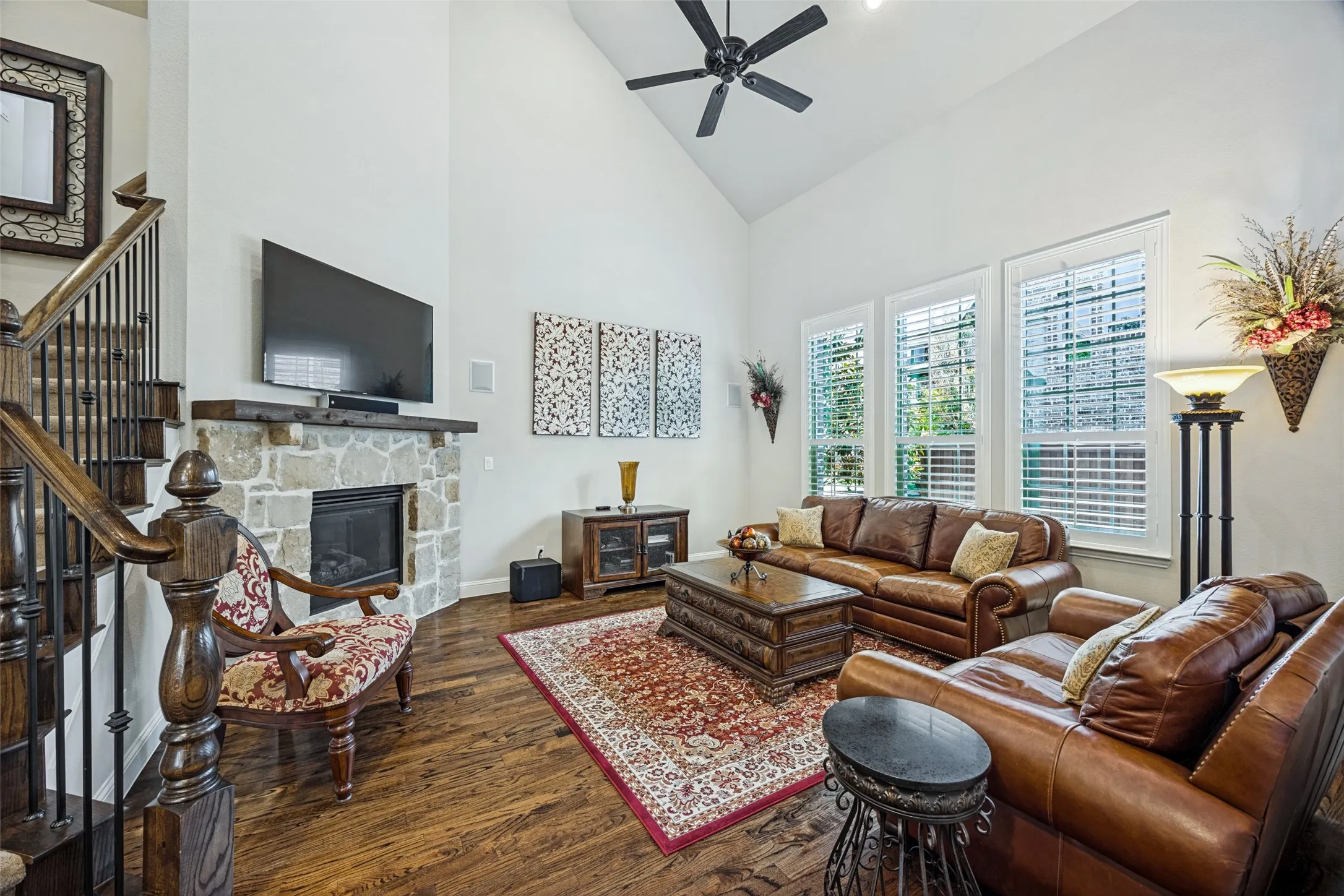 Single Family Residence For Sale in Dallas County , 2516 Bill Moses Parkway, Farmers Branch, Texas 75234, 3 Bedroom, 3 Bathroom, 2 Garage spaces, 2,186 Sqft, built in 2014, mls#21408169, Real Estate Agent in Farmers Branch, Homes For Sale in Dallas county, Homes For Sale in Farmers Branch, Realtor in Farmers Branch Texas, Real Estate Brokerage Independent Realty Texas, Luminita Cordes Realtor