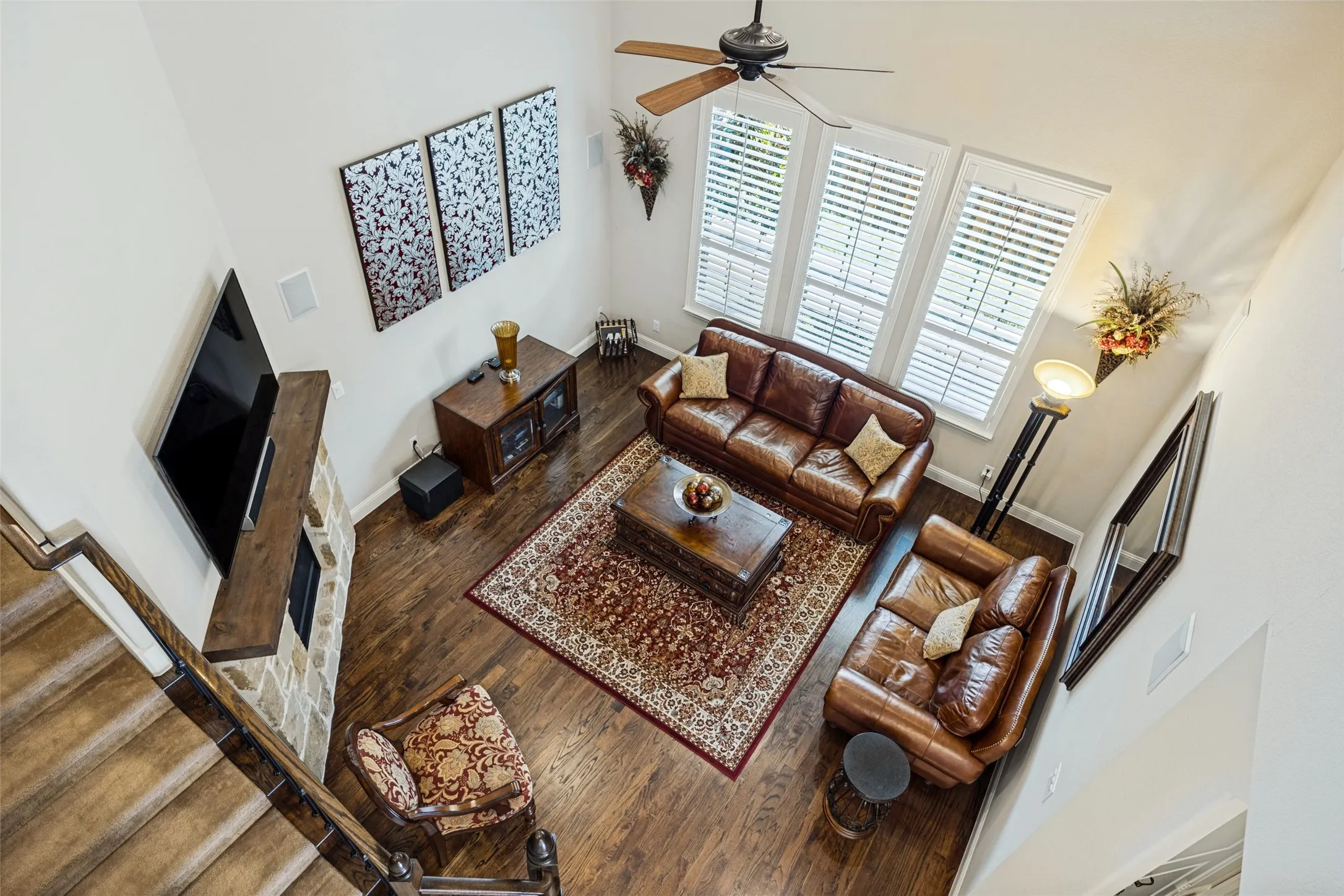 Single Family Residence For Sale in Dallas County , 2516 Bill Moses Parkway, Farmers Branch, Texas 75234, 3 Bedroom, 3 Bathroom, 2 Garage spaces, 2,186 Sqft, built in 2014, mls#21408169, Real Estate Agent in Farmers Branch, Homes For Sale in Dallas county, Homes For Sale in Farmers Branch, Realtor in Farmers Branch Texas, Real Estate Brokerage Independent Realty Texas, Luminita Cordes Realtor