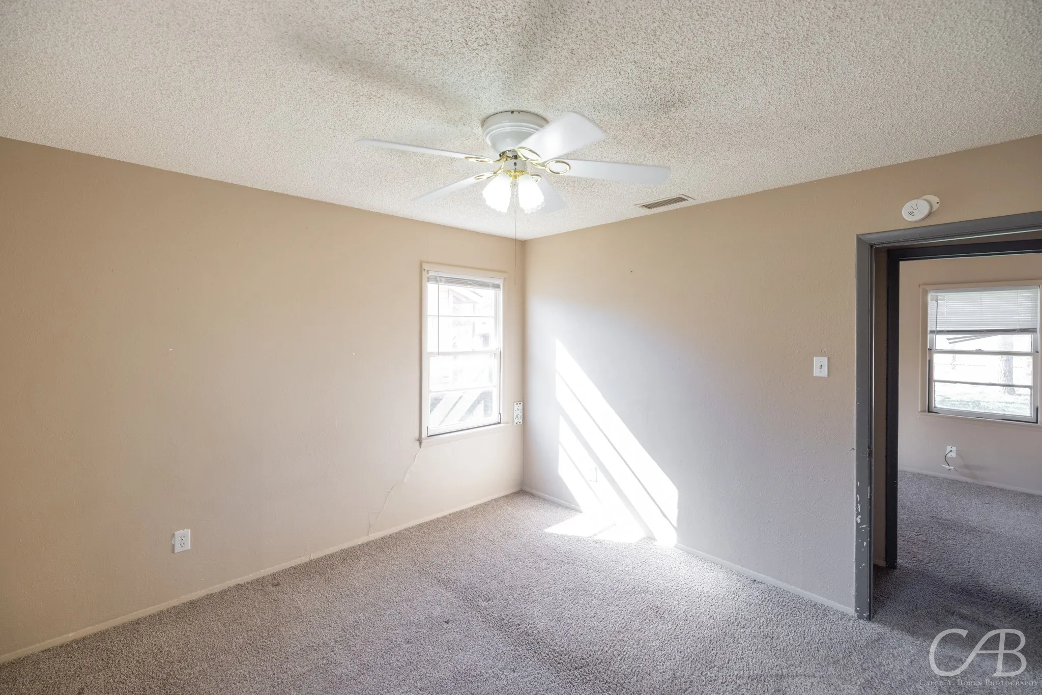 Single Family Residence For Rent in Taylor County , 3218 Post Oak Road, Abilene, Texas 79606, 3 Bedroom, 1 Bathroom, Garage spaces, 1,152 Sqft, built in 1959, mls#21408362, Real Estate Agent in Abilene, Homes For Rent in Taylor county, Homes For Rent in Abilene, Realtor in Abilene Texas, Real Estate Brokerage Independent Realty Texas, Luminita Cordes Realtor