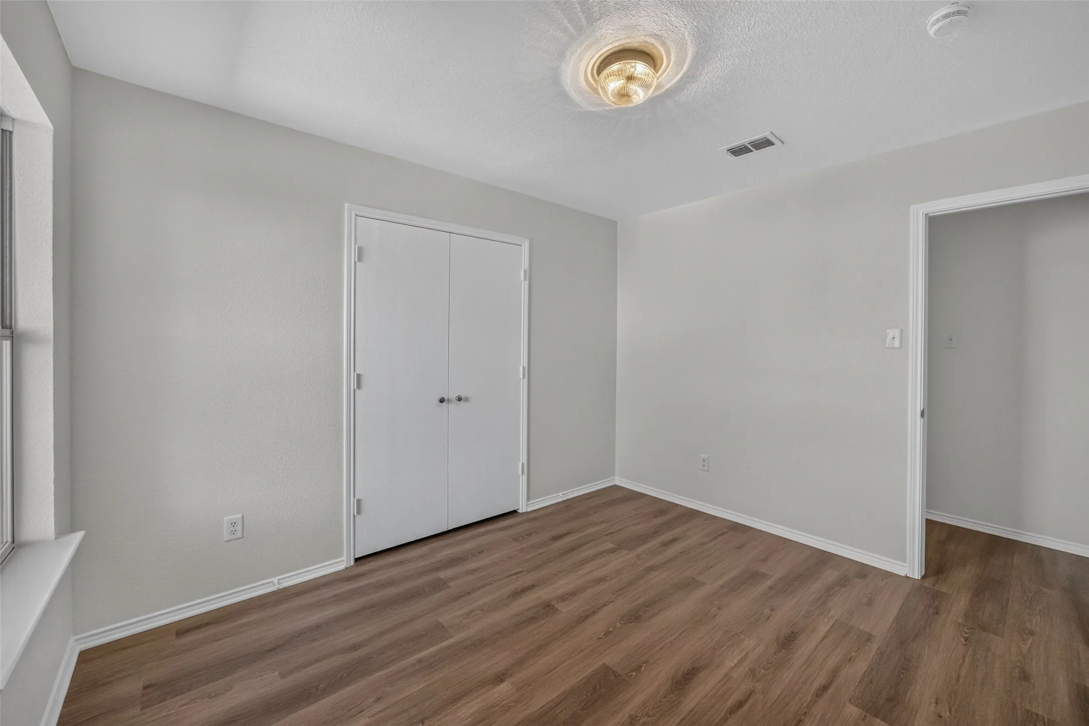 Single Family Residence For Sale in Tarrant County , 2412 Concina Way, Fort Worth, Texas 76108, 3 Bedroom, 2 Bathroom, 2 Garage spaces, 1,713 Sqft, built in 2001, mls#21408348, Real Estate Agent in Fort Worth, Homes For Sale in Tarrant county, Homes For Sale in Fort Worth, Realtor in Fort Worth Texas, Real Estate Brokerage Independent Realty Texas, Luminita Cordes Realtor