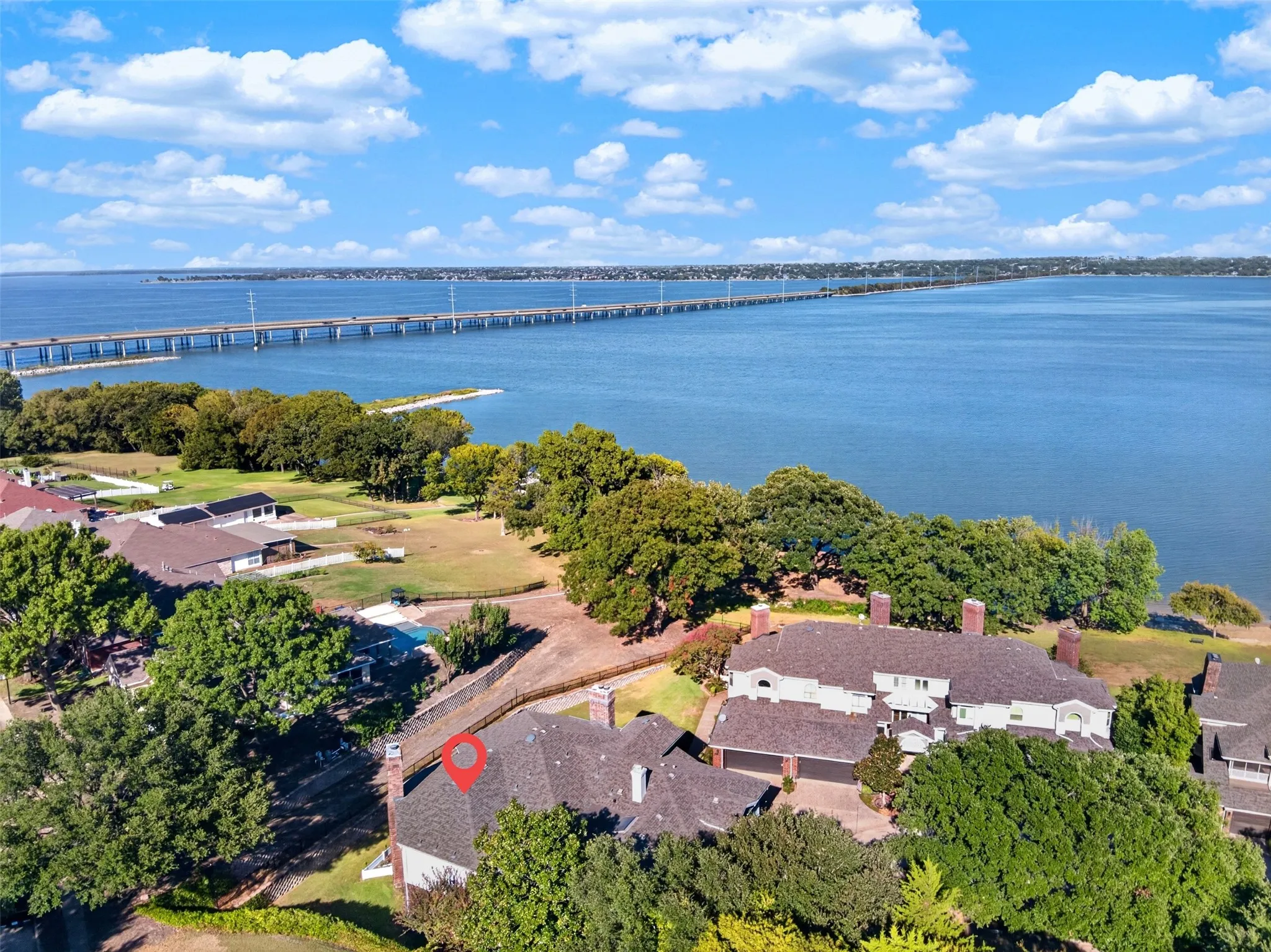 Condominium For Sale in Rockwall County , 9981 Waterfront Trail, Rowlett, Texas 75087, 3 Bedroom, 3 Bathroom, 1 Garage spaces, 1,723 Sqft, built in 1986, mls#21406095, Real Estate Agent in Rowlett, Homes For Sale in Rockwall county, Homes For Sale in Rowlett, Realtor in Rowlett Texas, Real Estate Brokerage Independent Realty Texas, Luminita Cordes Realtor