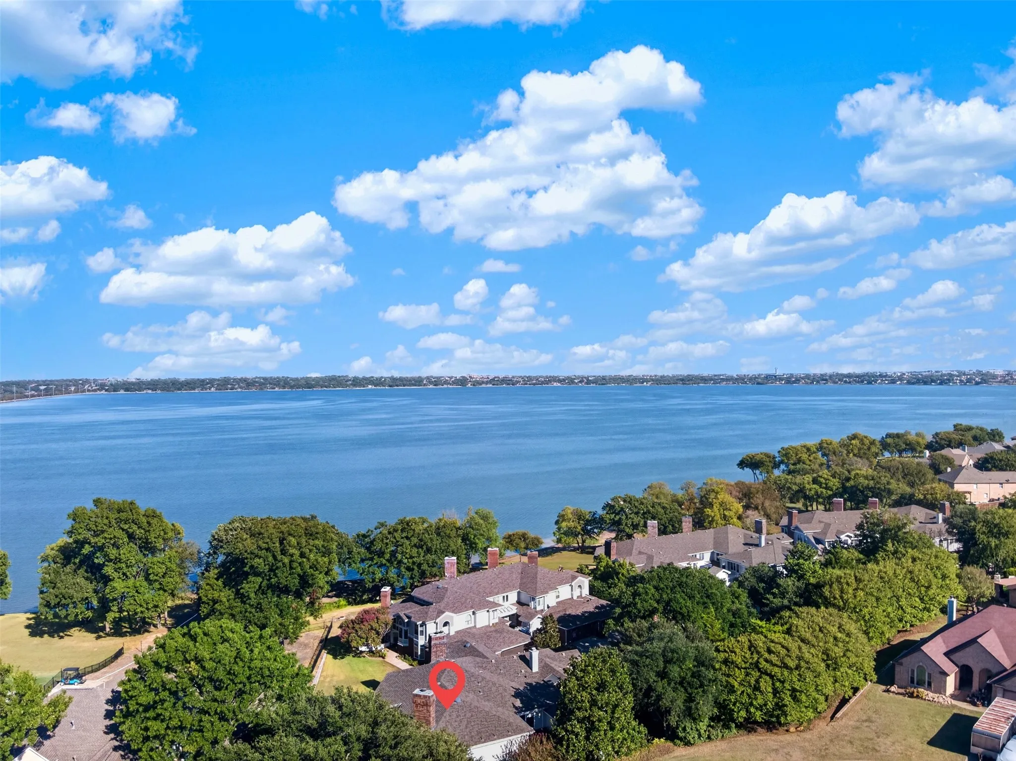 Condominium For Sale in Rockwall County , 9981 Waterfront Trail, Rowlett, Texas 75087, 3 Bedroom, 3 Bathroom, 1 Garage spaces, 1,723 Sqft, built in 1986, mls#21406095, Real Estate Agent in Rowlett, Homes For Sale in Rockwall county, Homes For Sale in Rowlett, Realtor in Rowlett Texas, Real Estate Brokerage Independent Realty Texas, Luminita Cordes Realtor
