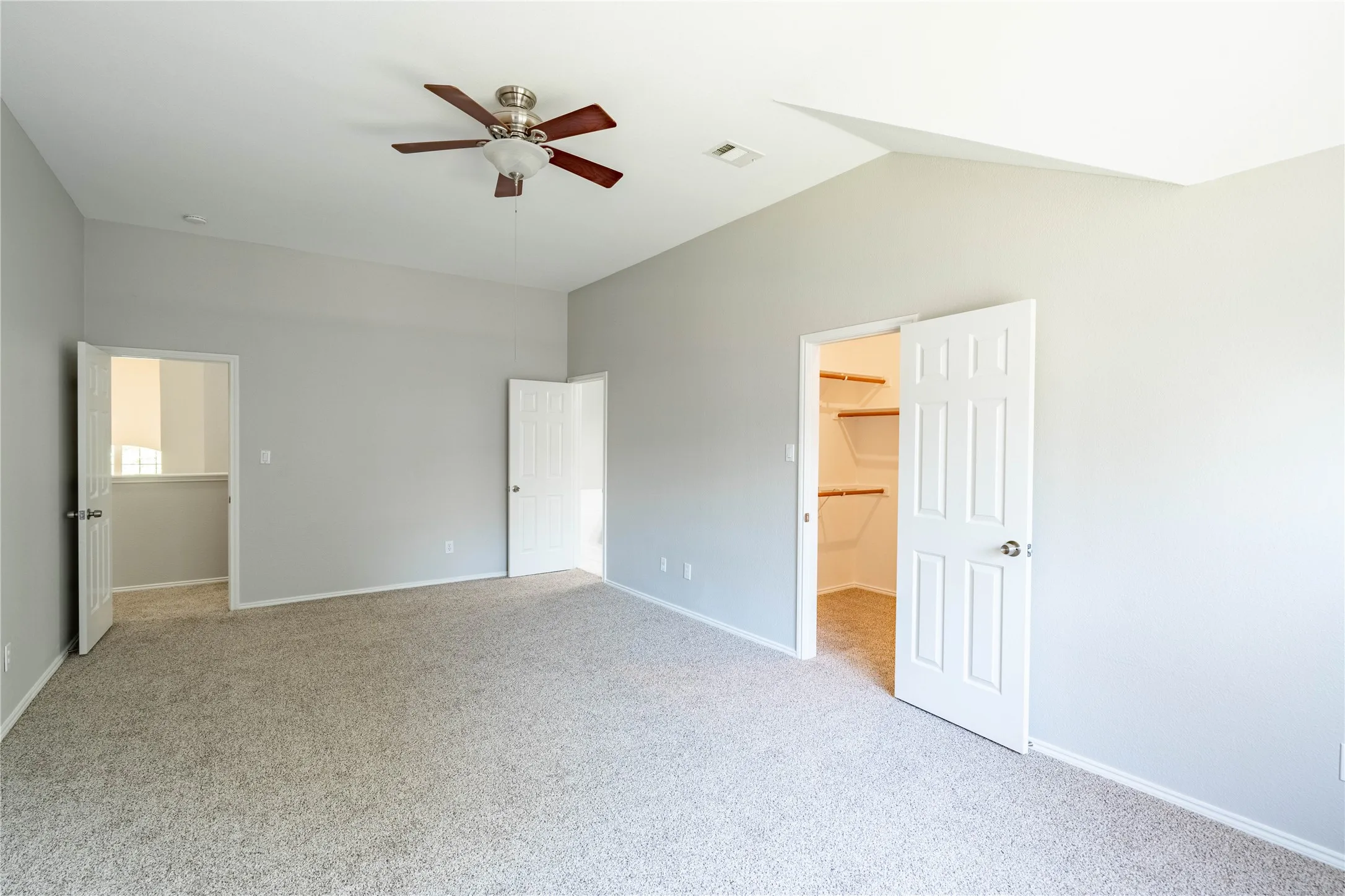 Single Family Residence For Rent in Collin County , 5857 Palomino Drive, Frisco, Texas 75034, 4 Bedroom, 3 Bathroom, 2 Garage spaces, 2,648 Sqft, built in 2000, mls#21408402, Real Estate Agent in Frisco, Homes For Rent in Collin county, Homes For Rent in Frisco, Realtor in Frisco Texas, Real Estate Brokerage Independent Realty Texas, Luminita Cordes Realtor