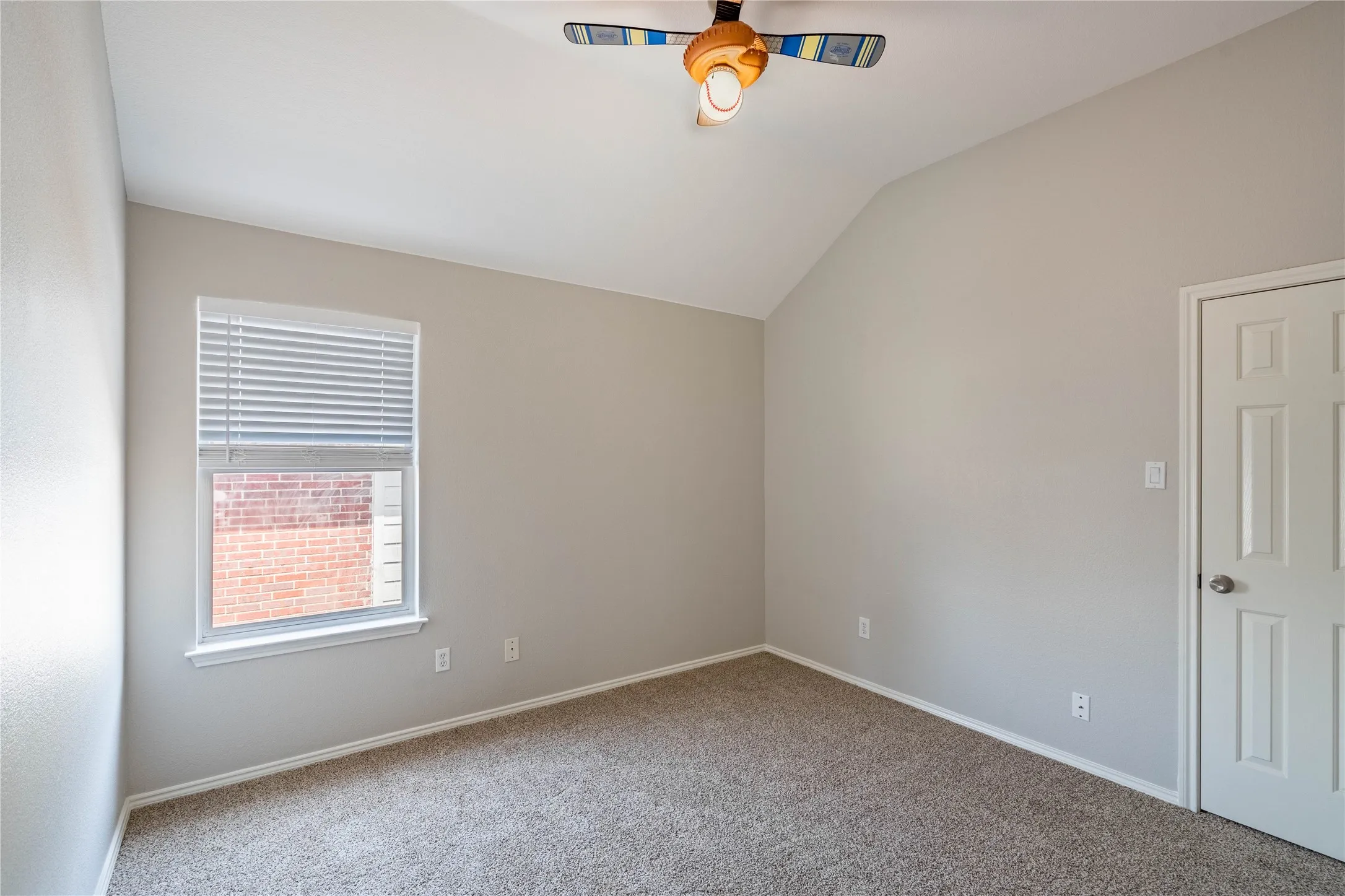 Single Family Residence For Rent in Collin County , 5857 Palomino Drive, Frisco, Texas 75034, 4 Bedroom, 3 Bathroom, 2 Garage spaces, 2,648 Sqft, built in 2000, mls#21408402, Real Estate Agent in Frisco, Homes For Rent in Collin county, Homes For Rent in Frisco, Realtor in Frisco Texas, Real Estate Brokerage Independent Realty Texas, Luminita Cordes Realtor