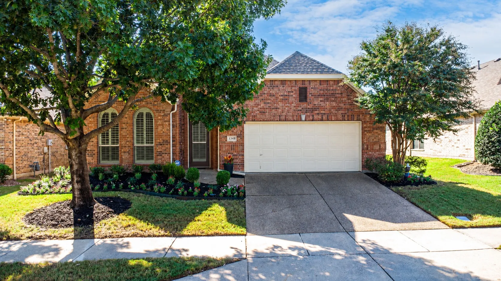 Single Family Residence For Sale in Collin County , 1348 Ranch House Drive, Fairview, Texas 75069, 3 Bedroom, 2 Bathroom, 2 Garage spaces, 2,326 Sqft, built in 2005, mls#21407249, Real Estate Agent in Fairview, Homes For Sale in Collin county, Homes For Sale in Fairview, Realtor in Fairview Texas, Real Estate Brokerage Independent Realty Texas, Luminita Cordes Realtor