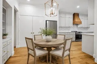 Townhouse For Rent in Dallas County , 12332 Montego Plaza, Dallas, Texas 75230, 2 Bedroom, 3 Bathroom, 2 Garage spaces, 2,429 Sqft, built in 1979, mls#21408416, Real Estate Agent in Dallas, Homes For Rent in Dallas county, Homes For Rent in Dallas, Realtor in Dallas Texas, Real Estate Brokerage Independent Realty Texas, Luminita Cordes Realtor