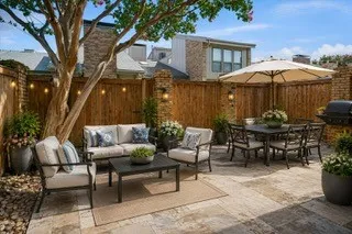Townhouse For Rent