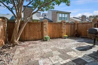 Townhouse For Rent in Dallas County , 12332 Montego Plaza, Dallas, Texas 75230, 2 Bedroom, 3 Bathroom, 2 Garage spaces, 2,429 Sqft, built in 1979, mls#21408416, Real Estate Agent in Dallas, Homes For Rent in Dallas county, Homes For Rent in Dallas, Realtor in Dallas Texas, Real Estate Brokerage Independent Realty Texas, Luminita Cordes Realtor
