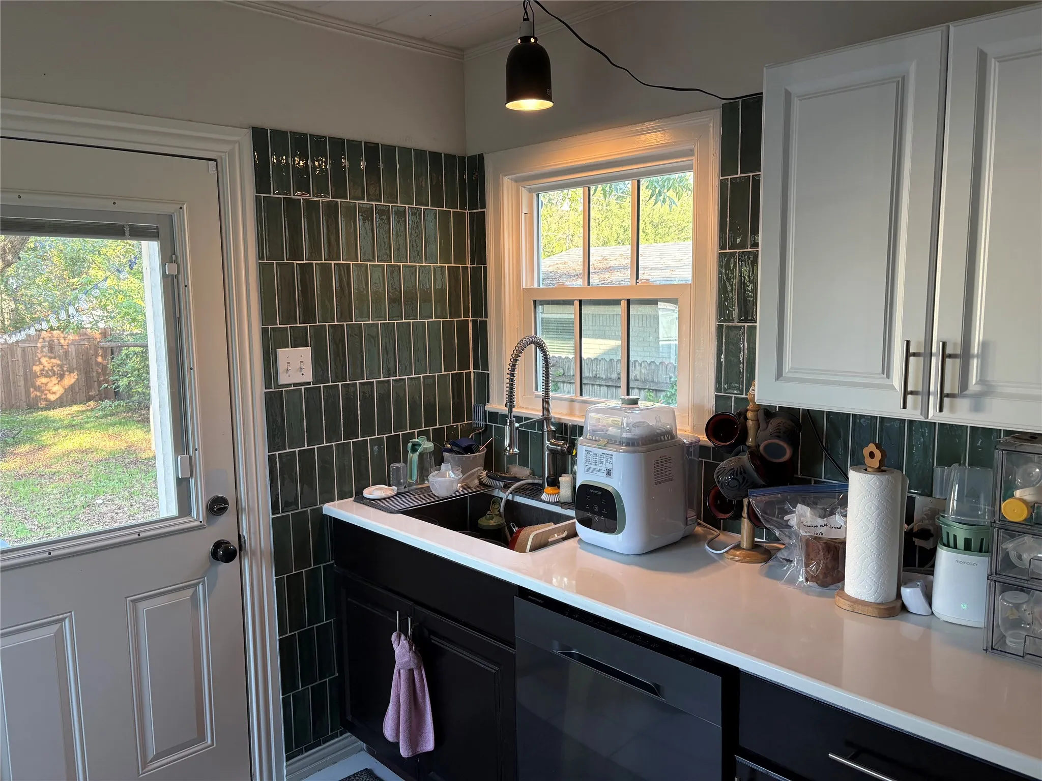Single Family Residence For Sale in Tarrant County , 3620 Winston Road, Fort Worth, Texas 76109, 2 Bedroom, 1 Bathroom, Garage spaces, 1,075 Sqft, built in 1942, mls#21408419, Real Estate Agent in Fort Worth, Homes For Sale in Tarrant county, Homes For Sale in Fort Worth, Realtor in Fort Worth Texas, Real Estate Brokerage Independent Realty Texas, Luminita Cordes Realtor