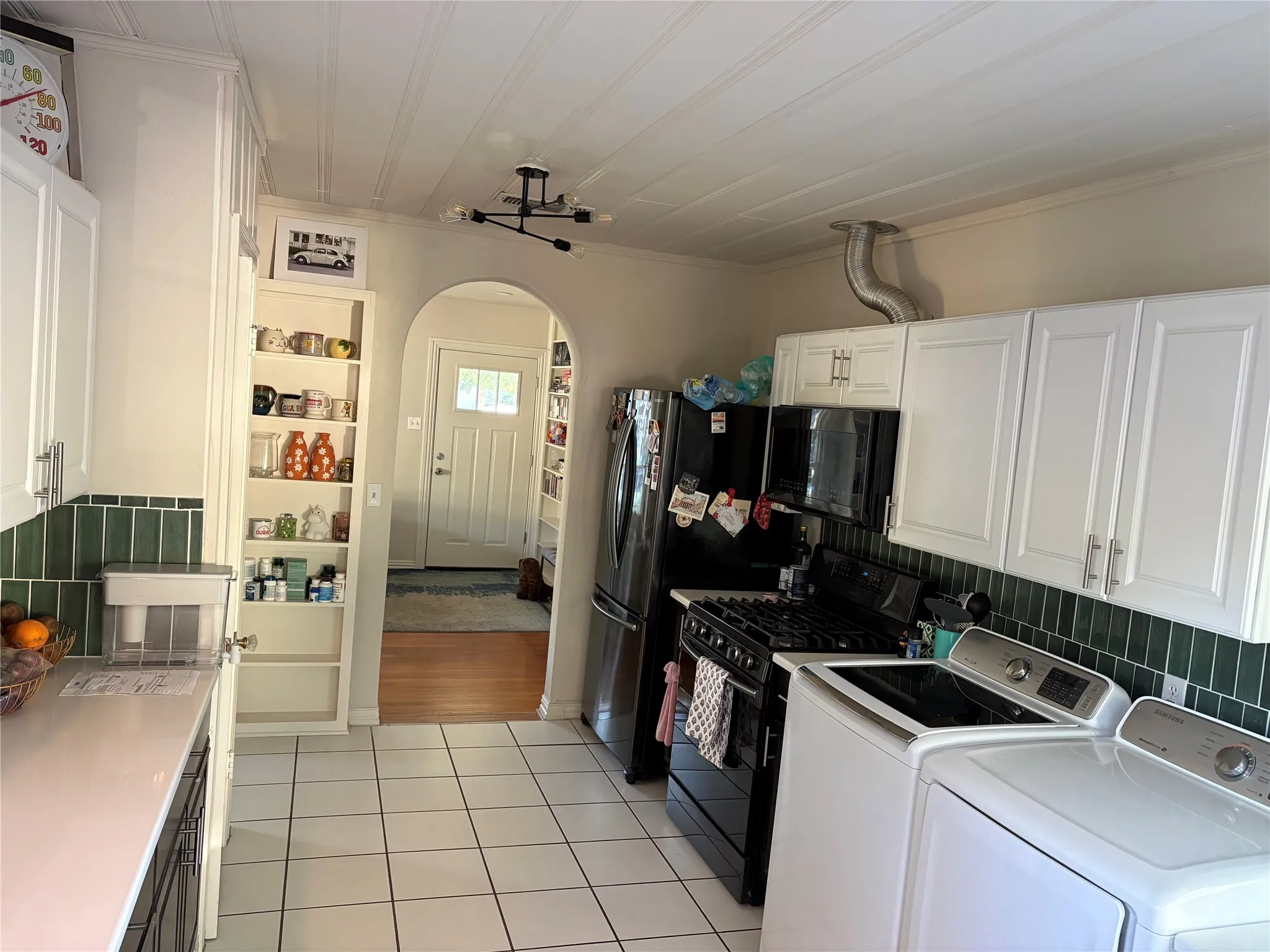 Single Family Residence For Sale in Tarrant County , 3620 Winston Road, Fort Worth, Texas 76109, 2 Bedroom, 1 Bathroom, Garage spaces, 1,075 Sqft, built in 1942, mls#21408419, Real Estate Agent in Fort Worth, Homes For Sale in Tarrant county, Homes For Sale in Fort Worth, Realtor in Fort Worth Texas, Real Estate Brokerage Independent Realty Texas, Luminita Cordes Realtor