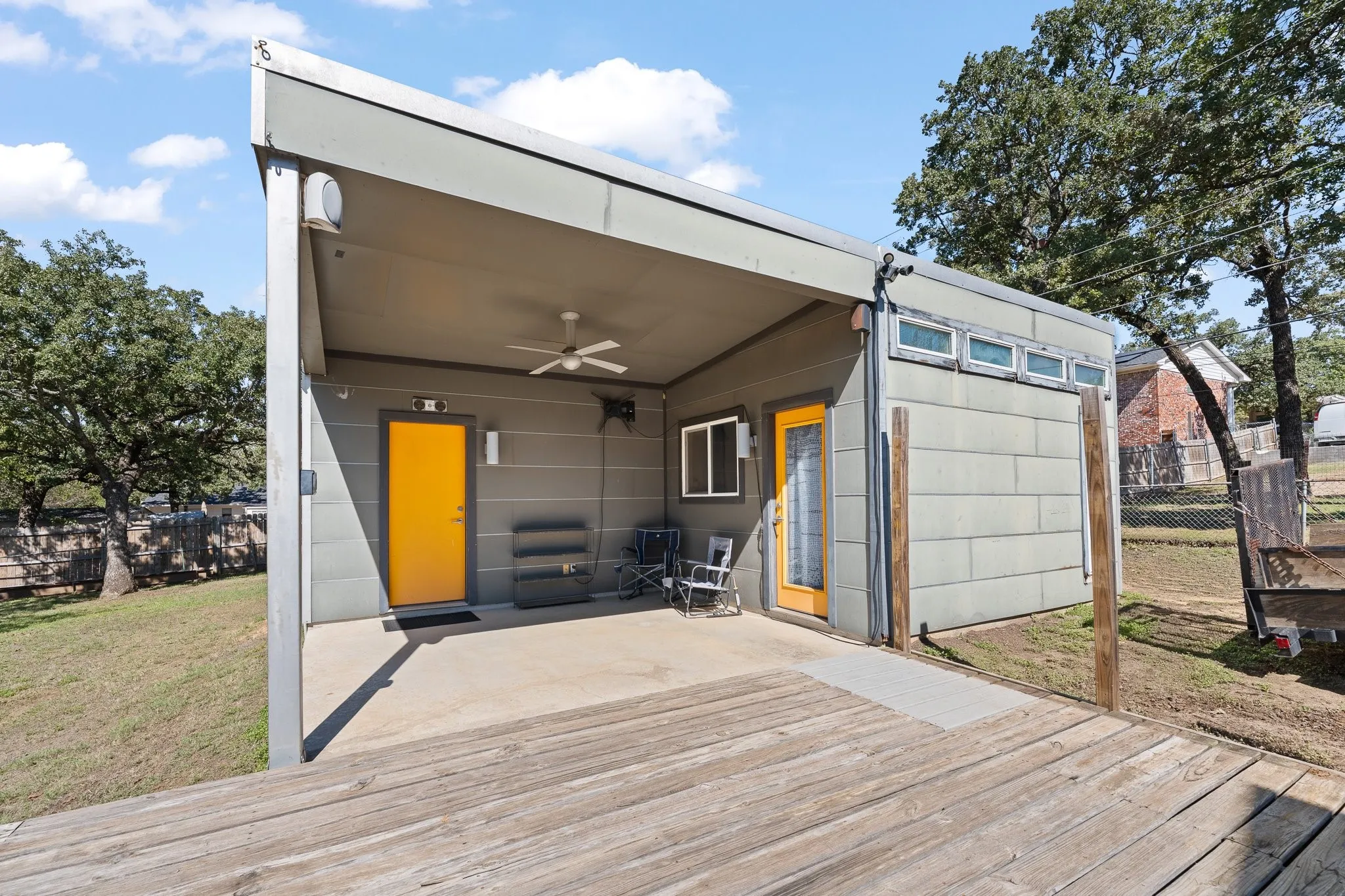 Single Family Residence For Sale in Johnson County , 408 Pecan Drive, Burleson, Texas 76028, 1 Bedroom, 2 Bathroom, Garage spaces, 1,400 Sqft, built in 2000, mls#21408193, Real Estate Agent in Burleson, Homes For Sale in Johnson county, Homes For Sale in Burleson, Realtor in Burleson Texas, Real Estate Brokerage Independent Realty Texas, Luminita Cordes Realtor