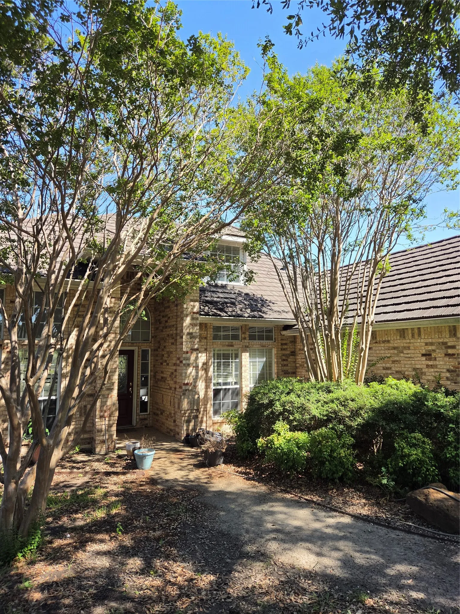 Single Family Residence For Sale in Rockwall County , 141 Urbine Circle, Heath, Texas 75032, 4 Bedroom, 3 Bathroom, 3 Garage spaces, 3,074 Sqft, built in 1989, mls#21406830, Real Estate Agent in Heath, Homes For Sale in Rockwall county, Homes For Sale in Heath, Realtor in Heath Texas, Real Estate Brokerage Independent Realty Texas, Luminita Cordes Realtor