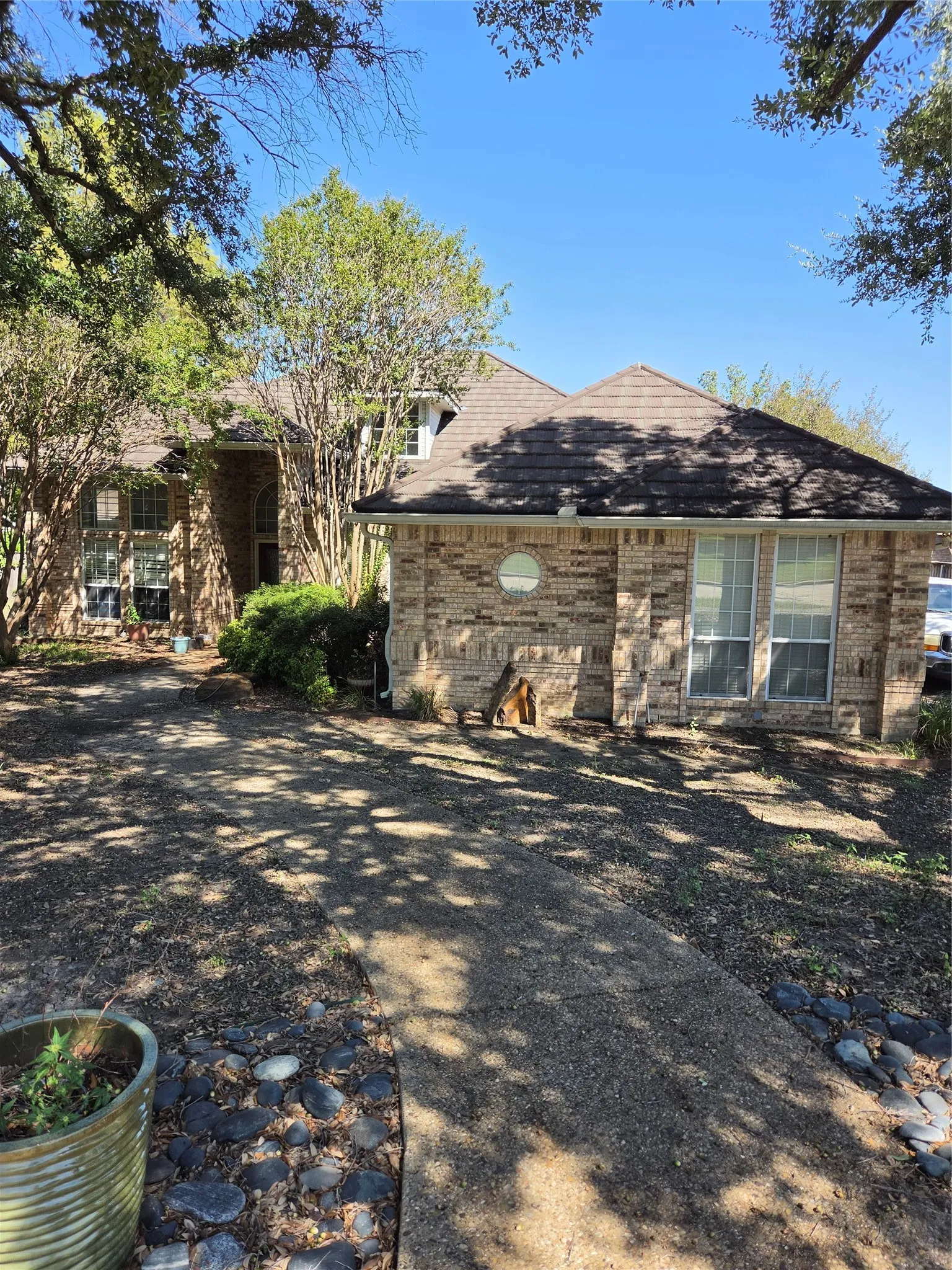 Single Family Residence For Sale in Rockwall County , 141 Urbine Circle, Heath, Texas 75032, 4 Bedroom, 3 Bathroom, 3 Garage spaces, 3,074 Sqft, built in 1989, mls#21406830, Real Estate Agent in Heath, Homes For Sale in Rockwall county, Homes For Sale in Heath, Realtor in Heath Texas, Real Estate Brokerage Independent Realty Texas, Luminita Cordes Realtor