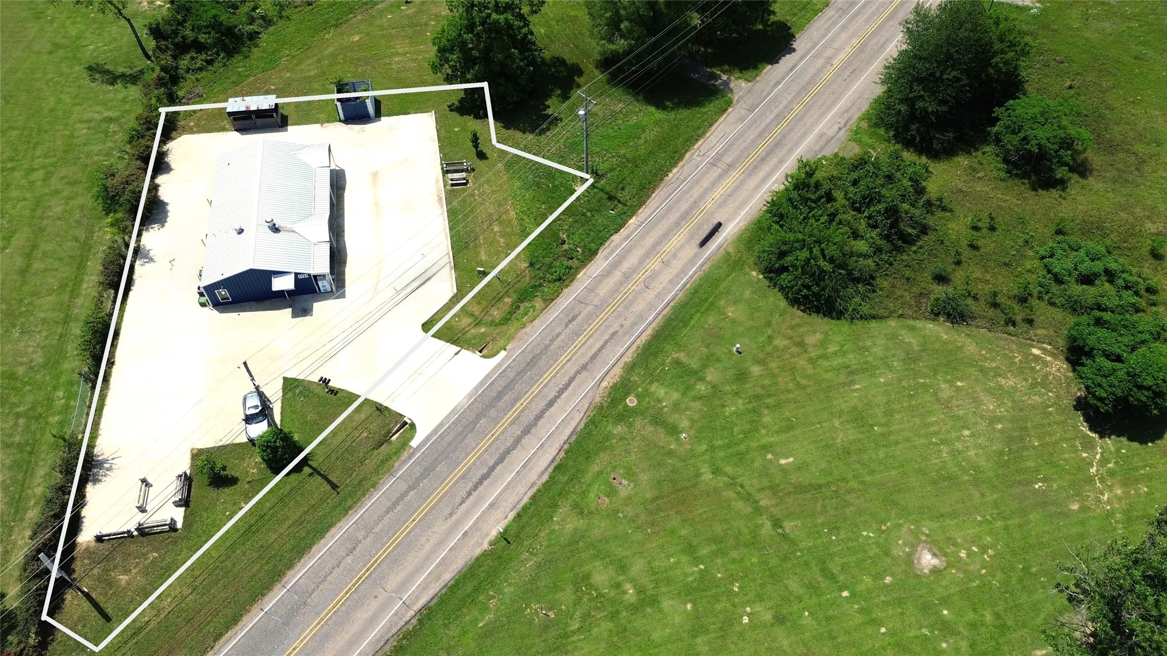 Retail For Sale in Titus County , 1721 N Edwards Ave., Mt Pleasant, Texas 75455, 0, 0, Garage spaces, 0 Sqft, built in 2020, mls#21407896, Real Estate Agent in Mt Pleasant, Homes For Sale in Titus county, Homes For Sale in Mt Pleasant, Realtor in Mt Pleasant Texas, Real Estate Brokerage Independent Realty Texas, Luminita Cordes Realtor