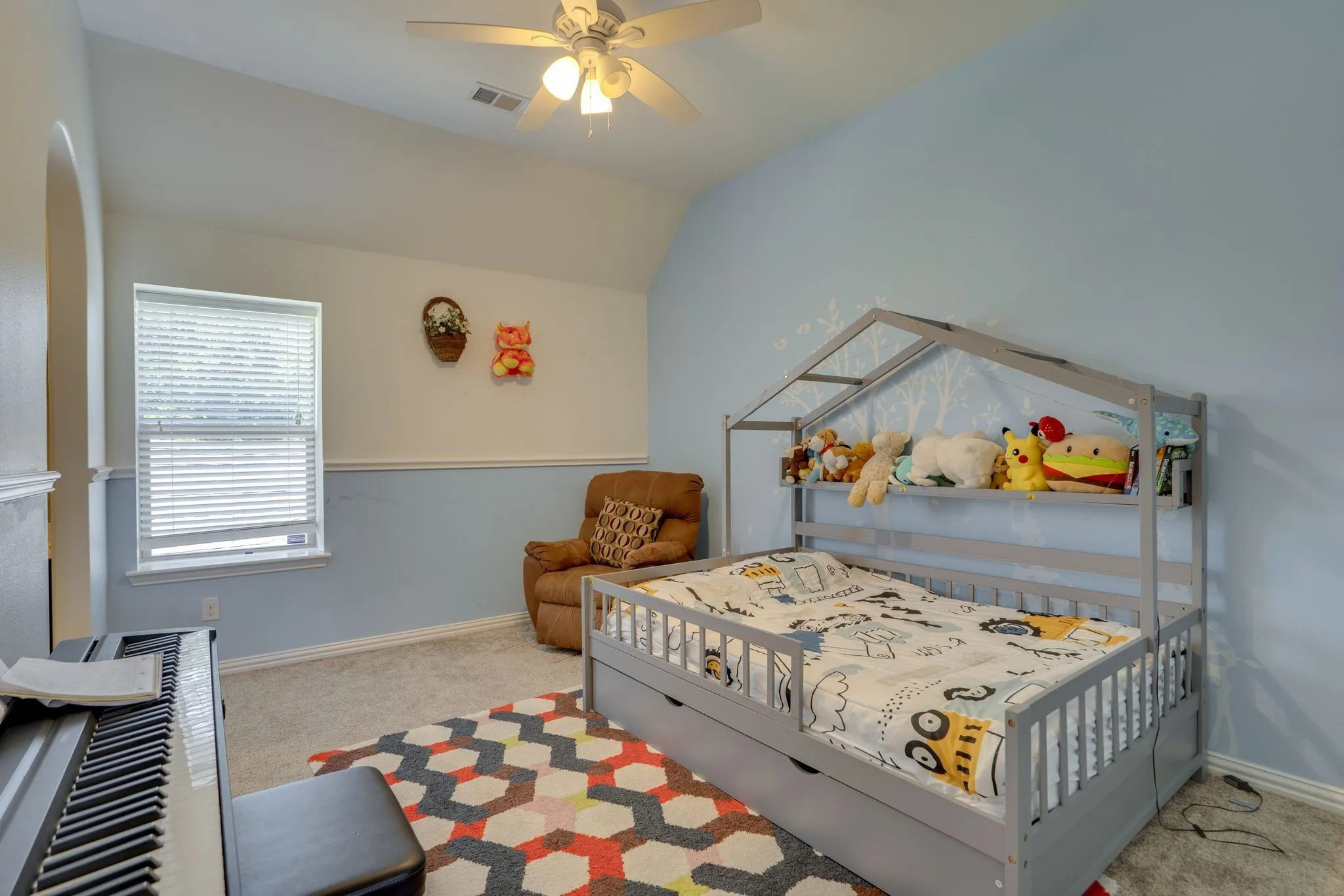 Single Family Residence For Rent in Collin County , 1604 Woodrose Court, Allen, Texas 75013, 5 Bedroom, 5 Bathroom, 3 Garage spaces, 3,934 Sqft, built in 2013, mls#21408426, Real Estate Agent in Allen, Homes For Rent in Collin county, Homes For Rent in Allen, Realtor in Allen Texas, Real Estate Brokerage Independent Realty Texas, Luminita Cordes Realtor