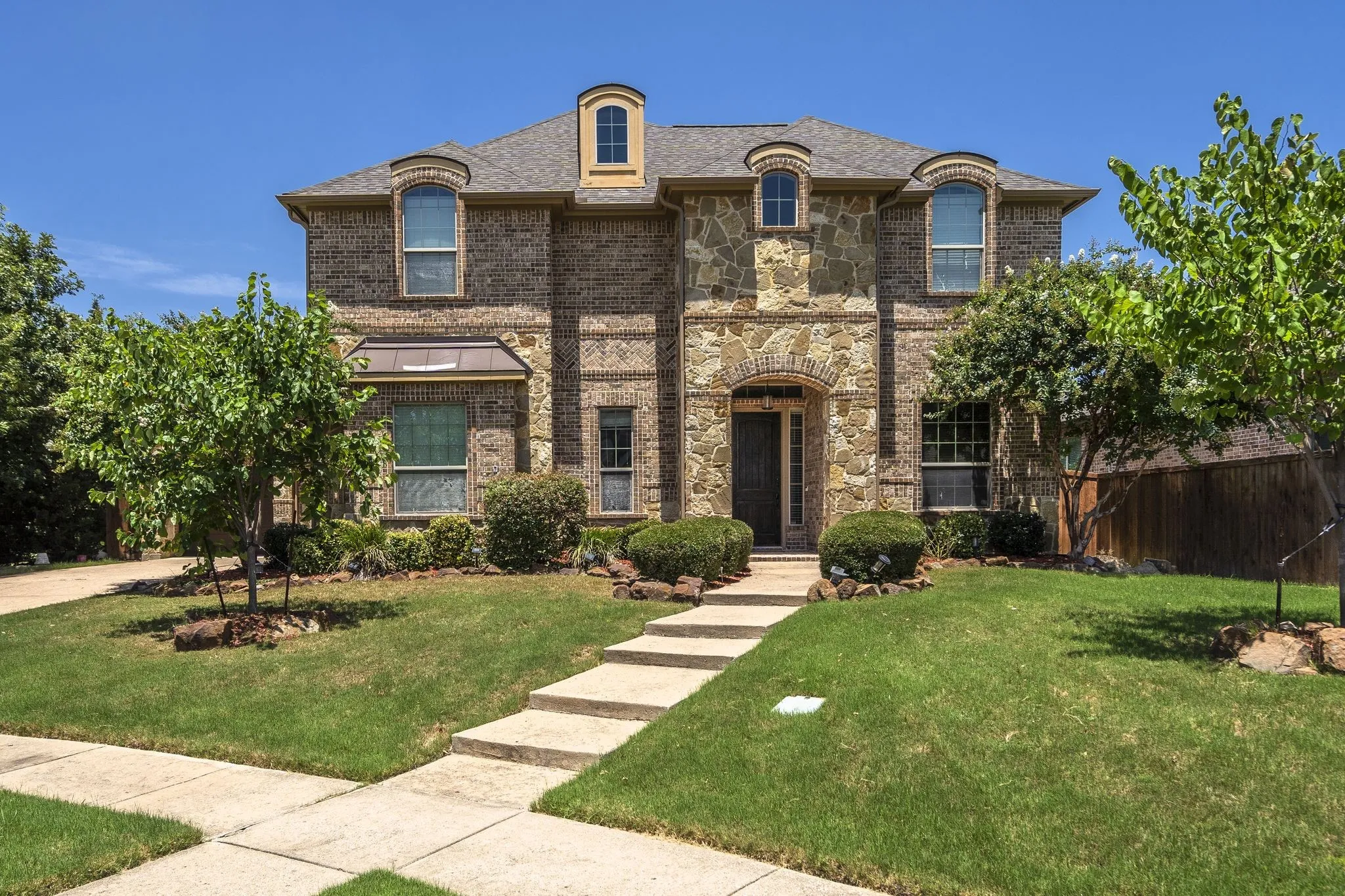 Single Family Residence For Rent in Collin County , 1604 Woodrose Court, Allen, Texas 75013, 5 Bedroom, 5 Bathroom, 3 Garage spaces, 3,934 Sqft, built in 2013, mls#21408426, Real Estate Agent in Allen, Homes For Rent in Collin county, Homes For Rent in Allen, Realtor in Allen Texas, Real Estate Brokerage Independent Realty Texas, Luminita Cordes Realtor