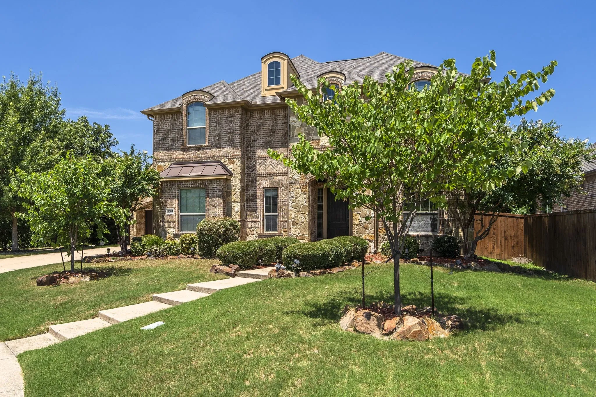 Single Family Residence For Rent in Collin County , 1604 Woodrose Court, Allen, Texas 75013, 5 Bedroom, 5 Bathroom, 3 Garage spaces, 3,934 Sqft, built in 2013, mls#21408426, Real Estate Agent in Allen, Homes For Rent in Collin county, Homes For Rent in Allen, Realtor in Allen Texas, Real Estate Brokerage Independent Realty Texas, Luminita Cordes Realtor