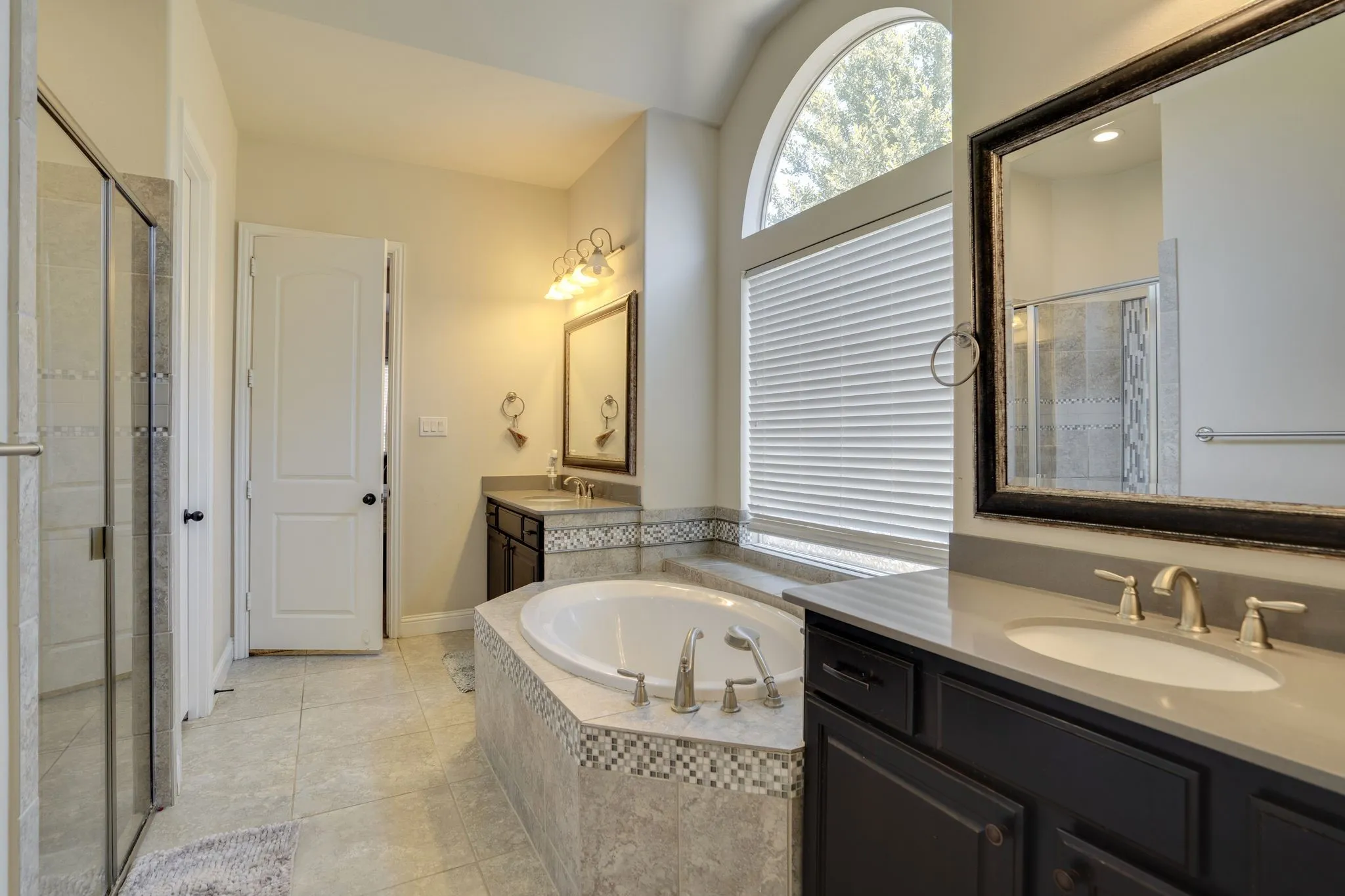 Single Family Residence For Rent in Collin County , 1604 Woodrose Court, Allen, Texas 75013, 5 Bedroom, 5 Bathroom, 3 Garage spaces, 3,934 Sqft, built in 2013, mls#21408426, Real Estate Agent in Allen, Homes For Rent in Collin county, Homes For Rent in Allen, Realtor in Allen Texas, Real Estate Brokerage Independent Realty Texas, Luminita Cordes Realtor