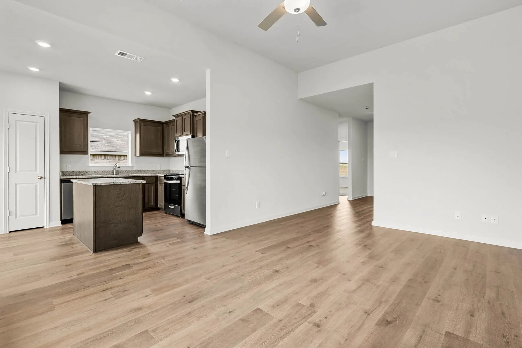 Single Family Residence For Sale in Johnson County , 119 Condie Russell Avenue, Venus, Texas 76084, 3 Bedroom, 2 Bathroom, 2 Garage spaces, 1,379 Sqft, built in 2026, mls#21408427, Real Estate Agent in Venus, Homes For Sale in Johnson county, Homes For Sale in Venus, Realtor in Venus Texas, Real Estate Brokerage Independent Realty Texas, Luminita Cordes Realtor
