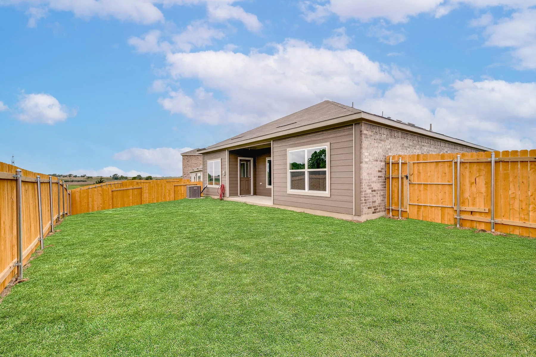 Single Family Residence For Sale in Johnson County , 119 Condie Russell Avenue, Venus, Texas 76084, 3 Bedroom, 2 Bathroom, 2 Garage spaces, 1,379 Sqft, built in 2026, mls#21408427, Real Estate Agent in Venus, Homes For Sale in Johnson county, Homes For Sale in Venus, Realtor in Venus Texas, Real Estate Brokerage Independent Realty Texas, Luminita Cordes Realtor