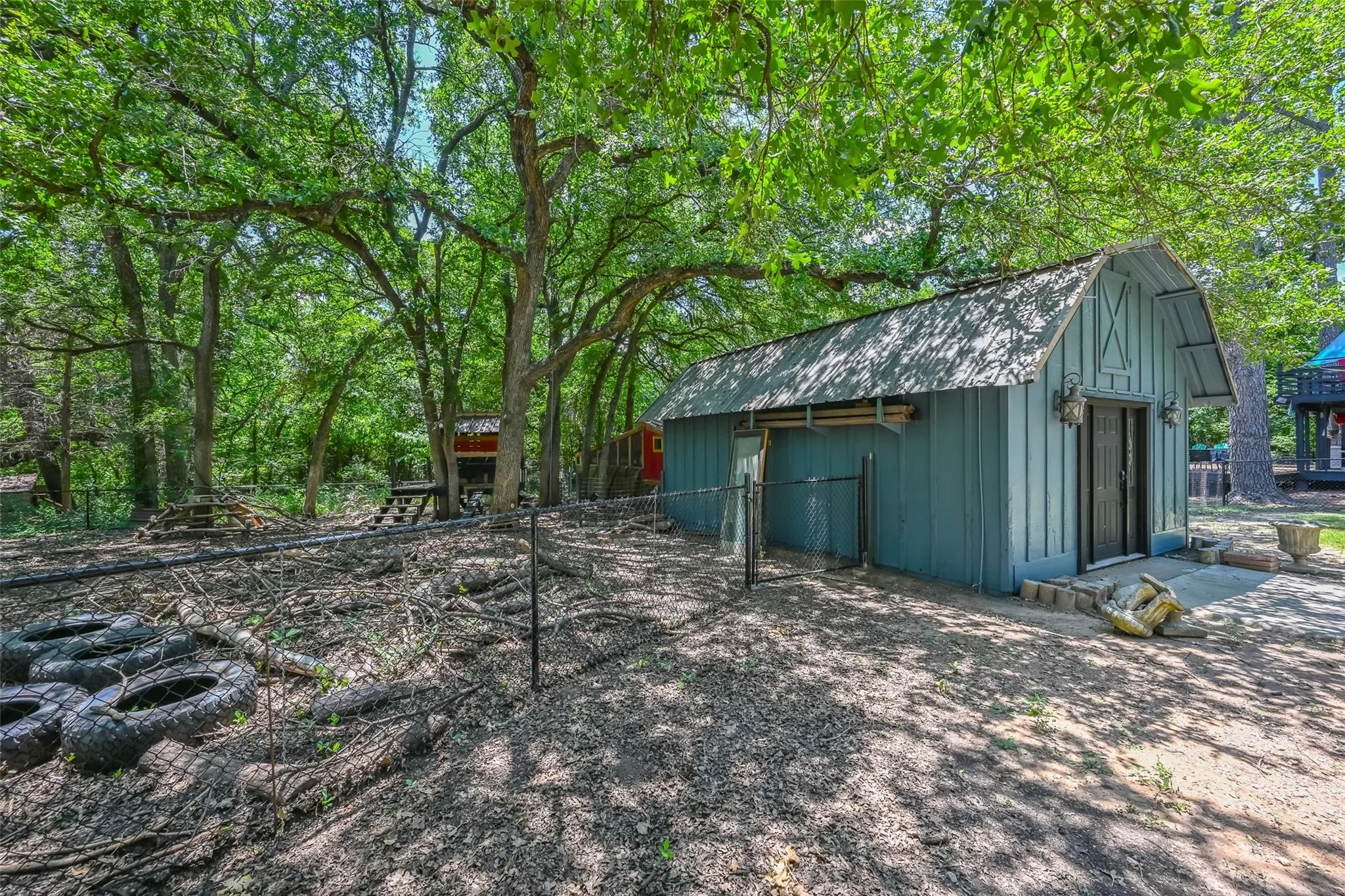 Single Family Residence For Rent in Wise County , 5319 US Highway 380, Bridgeport, Texas 76426, 3 Bedroom, 2 Bathroom, 3 Garage spaces, 2,932 Sqft, built in 1974, mls#21408406, Real Estate Agent in Bridgeport, Homes For Rent in Wise county, Homes For Rent in Bridgeport, Realtor in Bridgeport Texas, Real Estate Brokerage Independent Realty Texas, Luminita Cordes Realtor