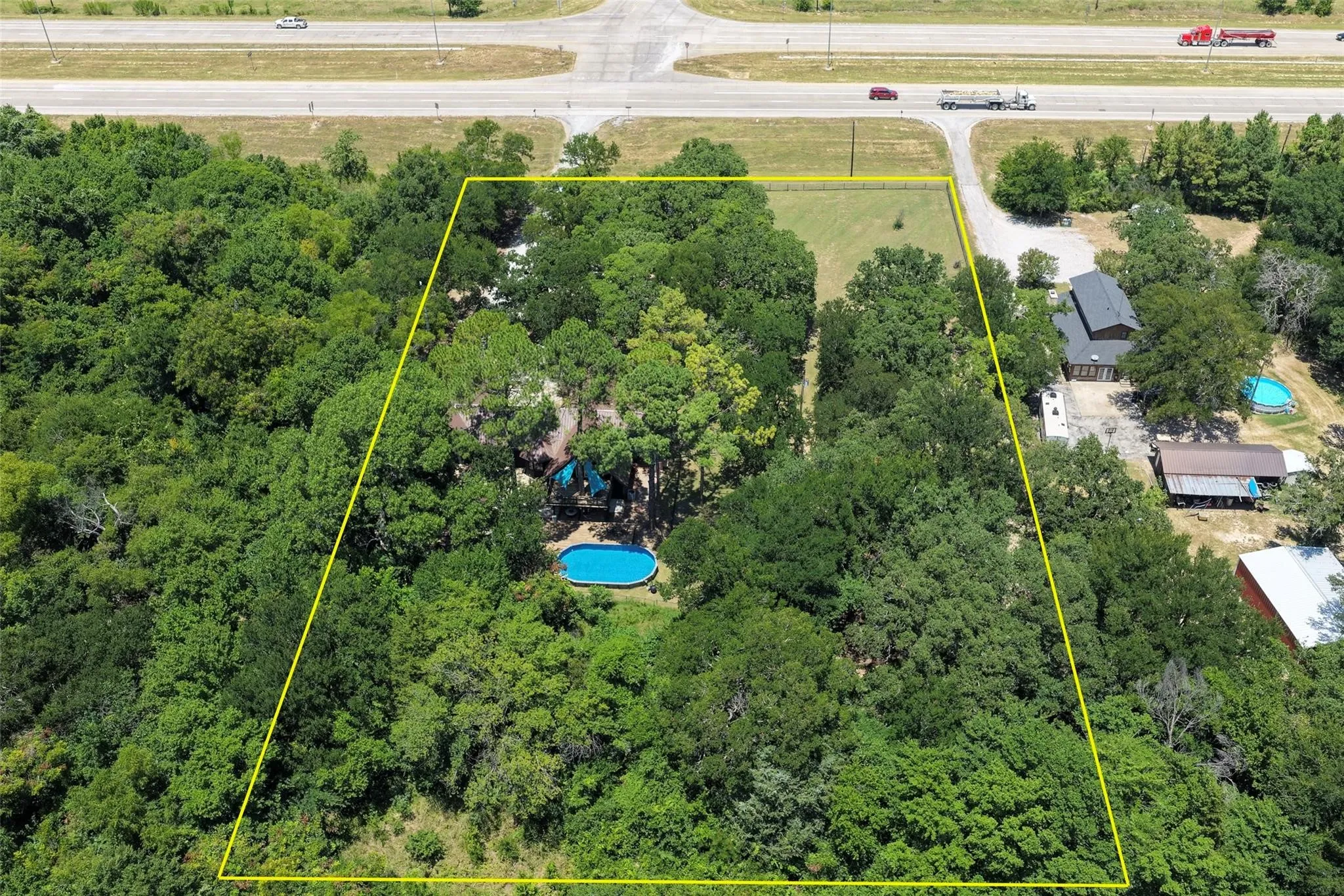 Single Family Residence For Rent in Wise County , 5319 US Highway 380, Bridgeport, Texas 76426, 3 Bedroom, 2 Bathroom, 3 Garage spaces, 2,932 Sqft, built in 1974, mls#21408406, Real Estate Agent in Bridgeport, Homes For Rent in Wise county, Homes For Rent in Bridgeport, Realtor in Bridgeport Texas, Real Estate Brokerage Independent Realty Texas, Luminita Cordes Realtor