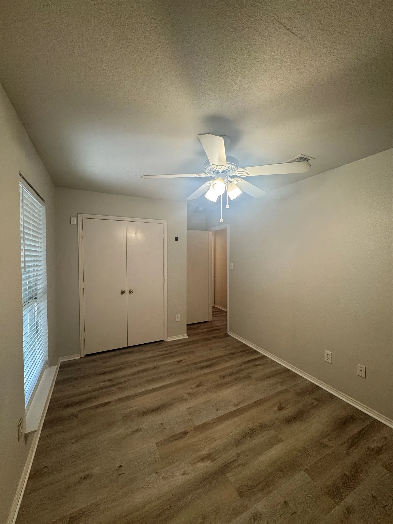 Single Family Residence For Rent in Collin County , 2211 Brookview Drive, Mc Kinney, Texas 75072, 3 Bedroom, 2 Bathroom, 2 Garage spaces, 1,271 Sqft, built in 1996, mls#21408430, Real Estate Agent in Mc Kinney, Homes For Rent in Collin county, Homes For Rent in Mc Kinney, Realtor in Mc Kinney Texas, Real Estate Brokerage Independent Realty Texas, Luminita Cordes Realtor