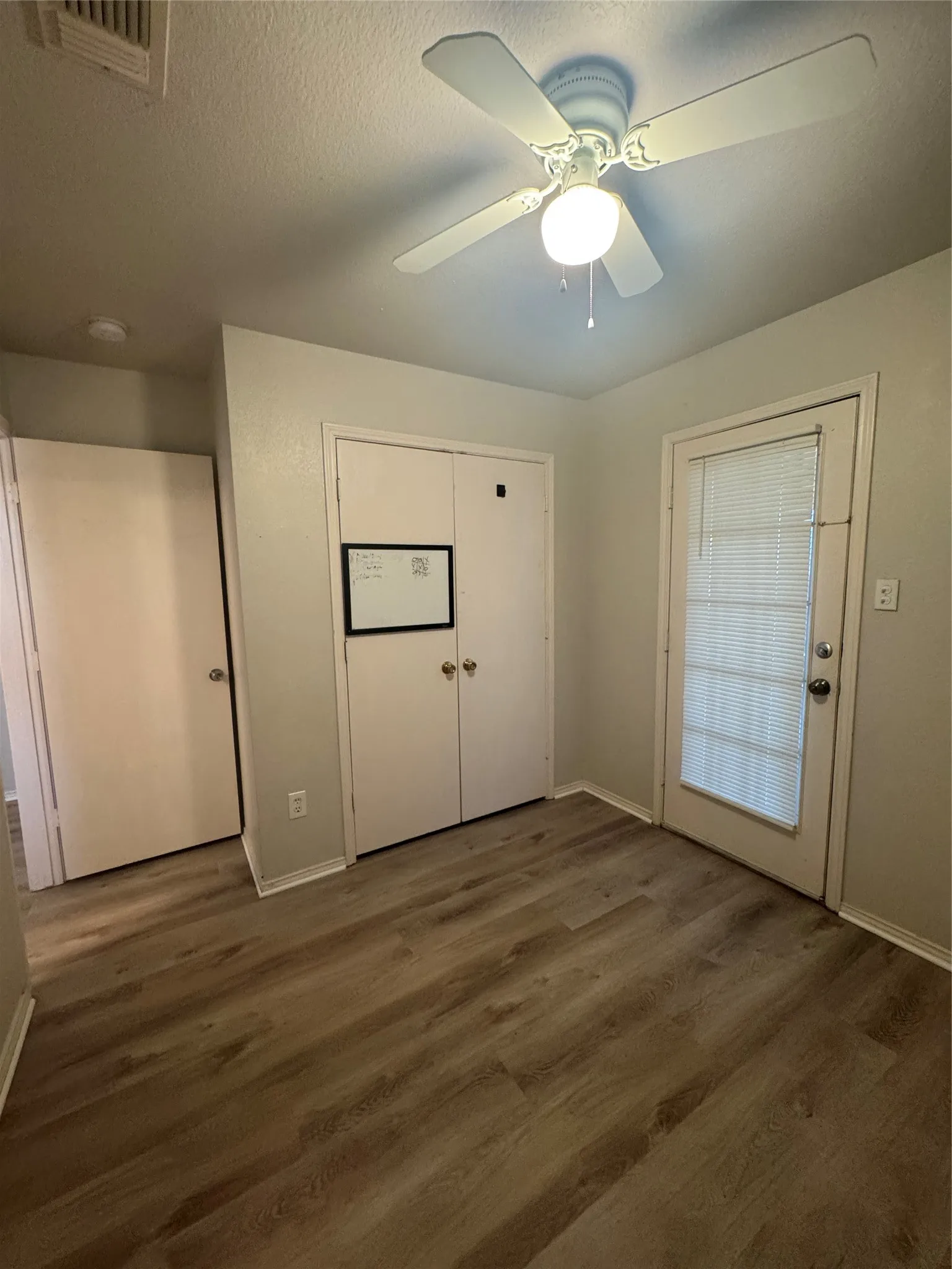 Single Family Residence For Rent in Collin County , 2211 Brookview Drive, Mc Kinney, Texas 75072, 3 Bedroom, 2 Bathroom, 2 Garage spaces, 1,271 Sqft, built in 1996, mls#21408430, Real Estate Agent in Mc Kinney, Homes For Rent in Collin county, Homes For Rent in Mc Kinney, Realtor in Mc Kinney Texas, Real Estate Brokerage Independent Realty Texas, Luminita Cordes Realtor