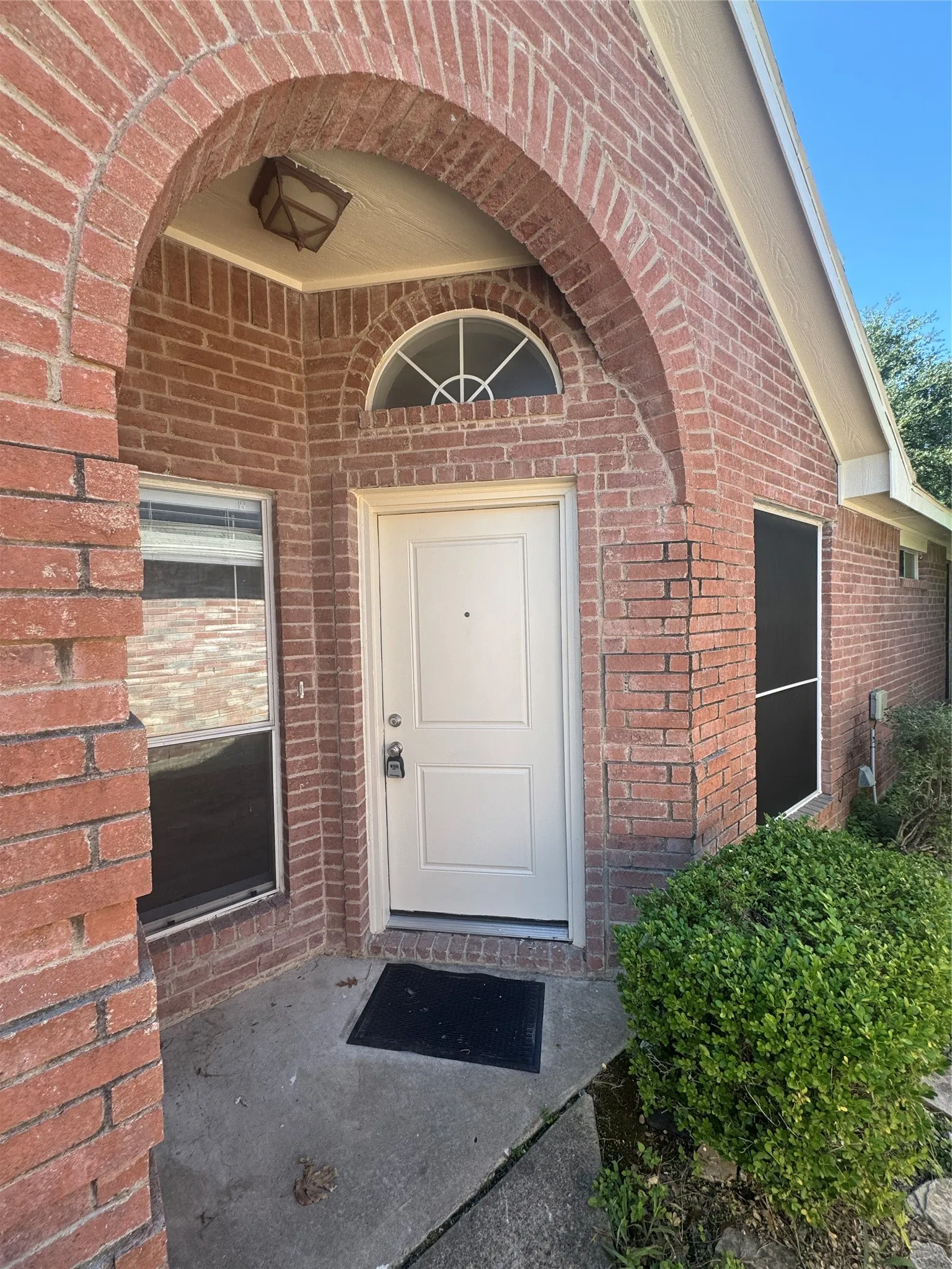 Single Family Residence For Rent in Collin County , 2211 Brookview Drive, Mc Kinney, Texas 75072, 3 Bedroom, 2 Bathroom, 2 Garage spaces, 1,271 Sqft, built in 1996, mls#21408430, Real Estate Agent in Mc Kinney, Homes For Rent in Collin county, Homes For Rent in Mc Kinney, Realtor in Mc Kinney Texas, Real Estate Brokerage Independent Realty Texas, Luminita Cordes Realtor