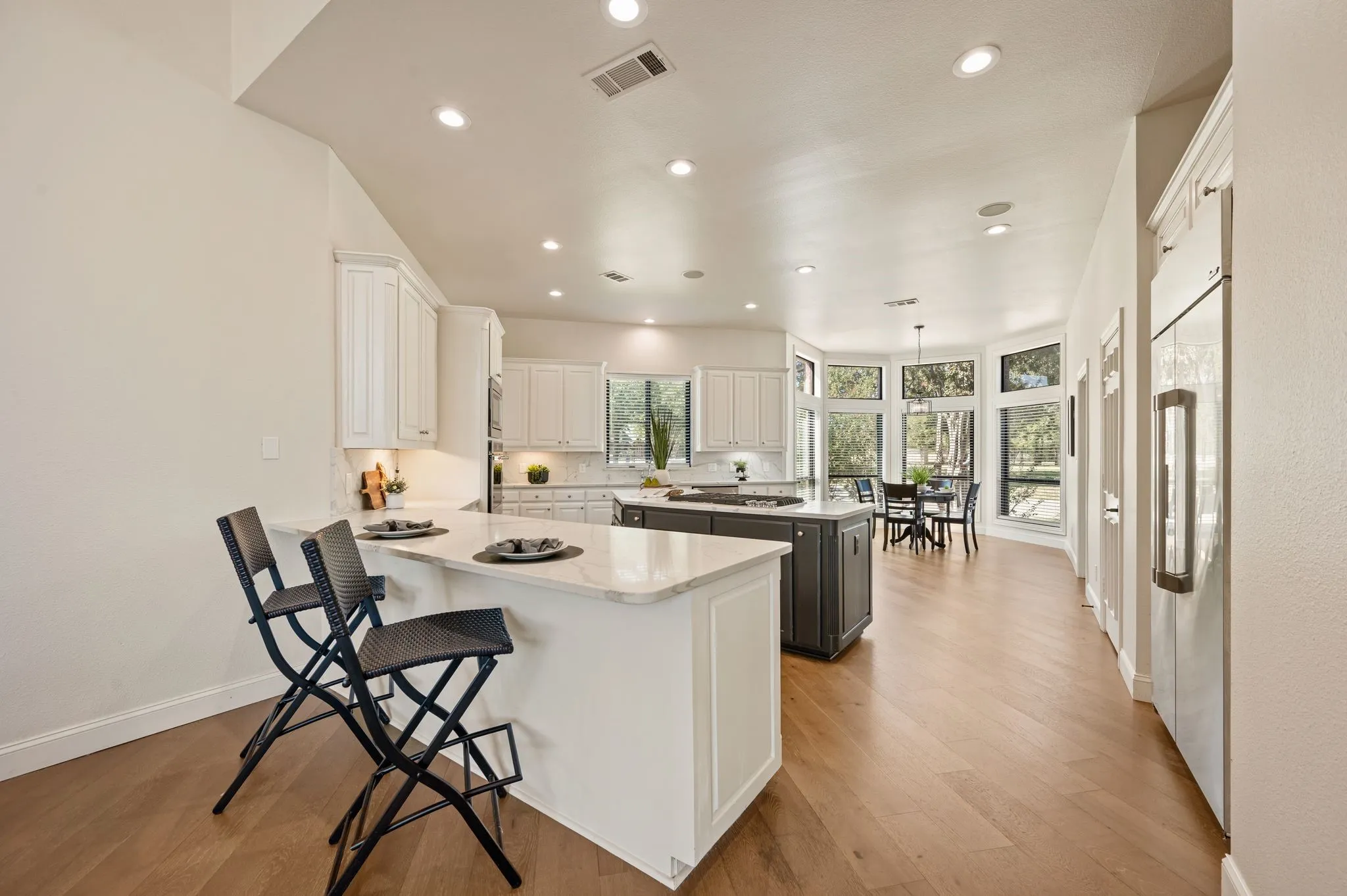 Single Family Residence For Sale in Denton County , 1000 Simmons Road, Flower Mound, Texas 75022, 4 Bedroom, 4 Bathroom, 5 Garage spaces, 5,430 Sqft, built in 1997, mls#21407554, Real Estate Agent in Flower Mound, Homes For Sale in Denton county, Homes For Sale in Flower Mound, Realtor in Flower Mound Texas, Real Estate Brokerage Independent Realty Texas, Luminita Cordes Realtor